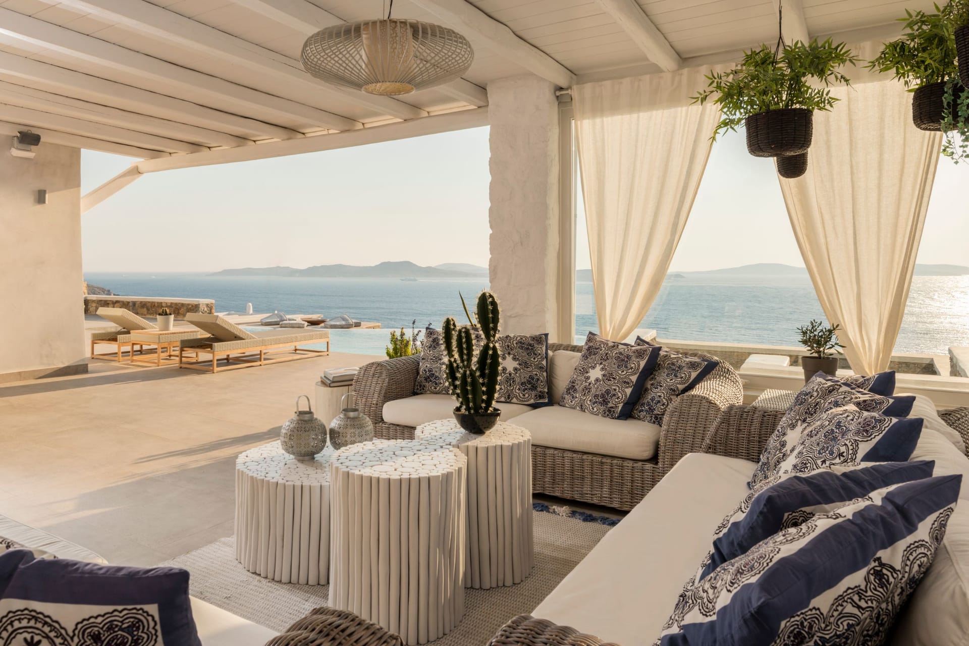 Kennedys Group Mykonos - THEMIS - 3