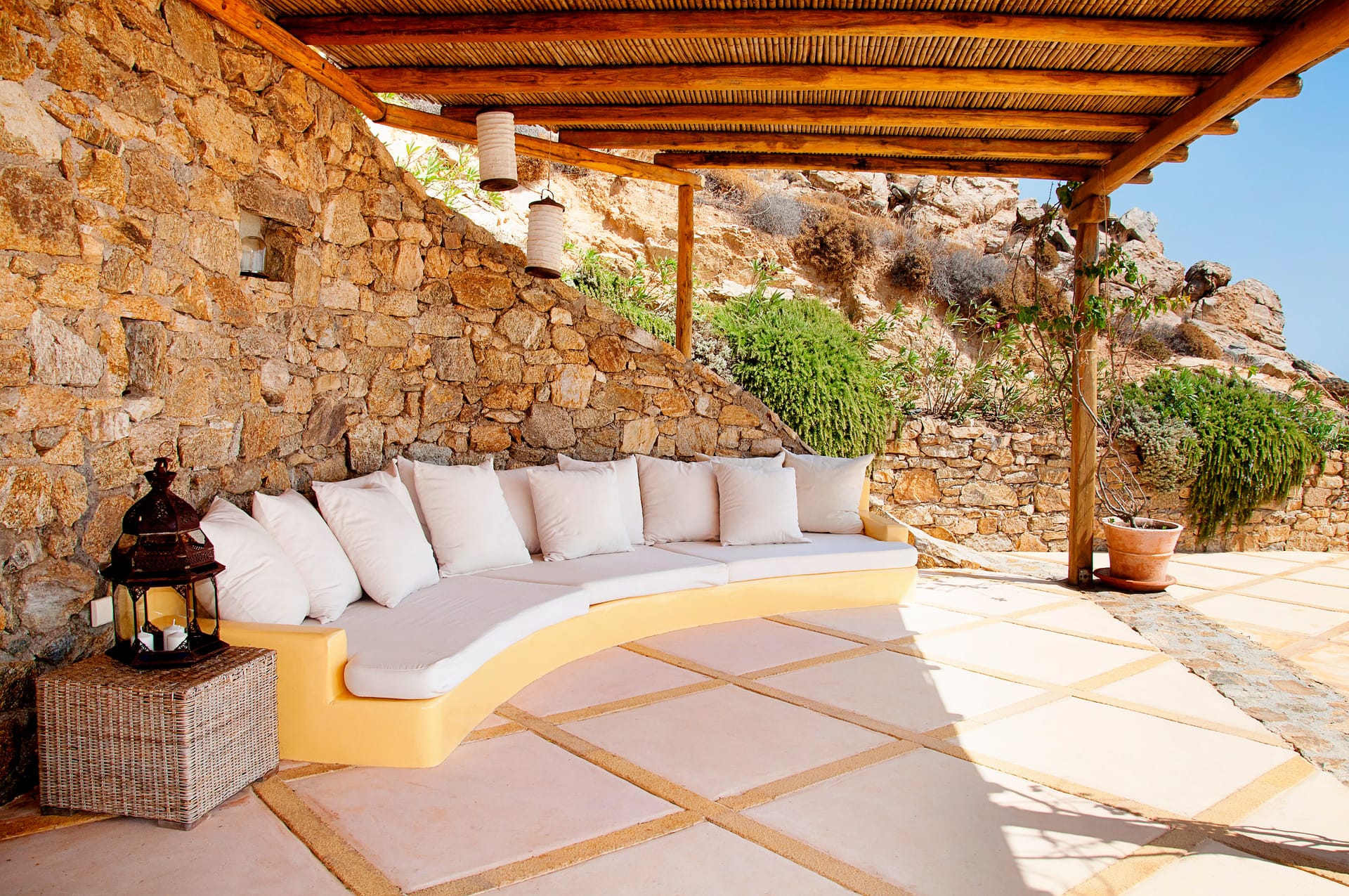 Kennedys Group Mykonos - ERINNA - 4