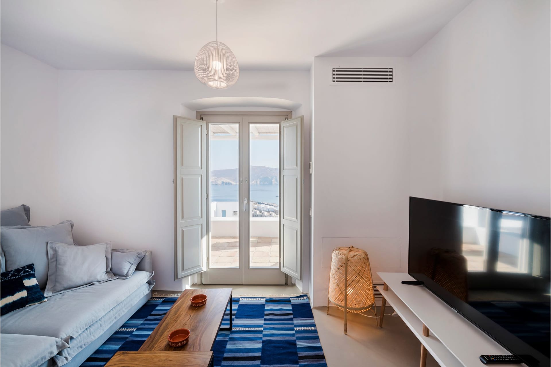 Kennedys Group Mykonos - IOLI - 8