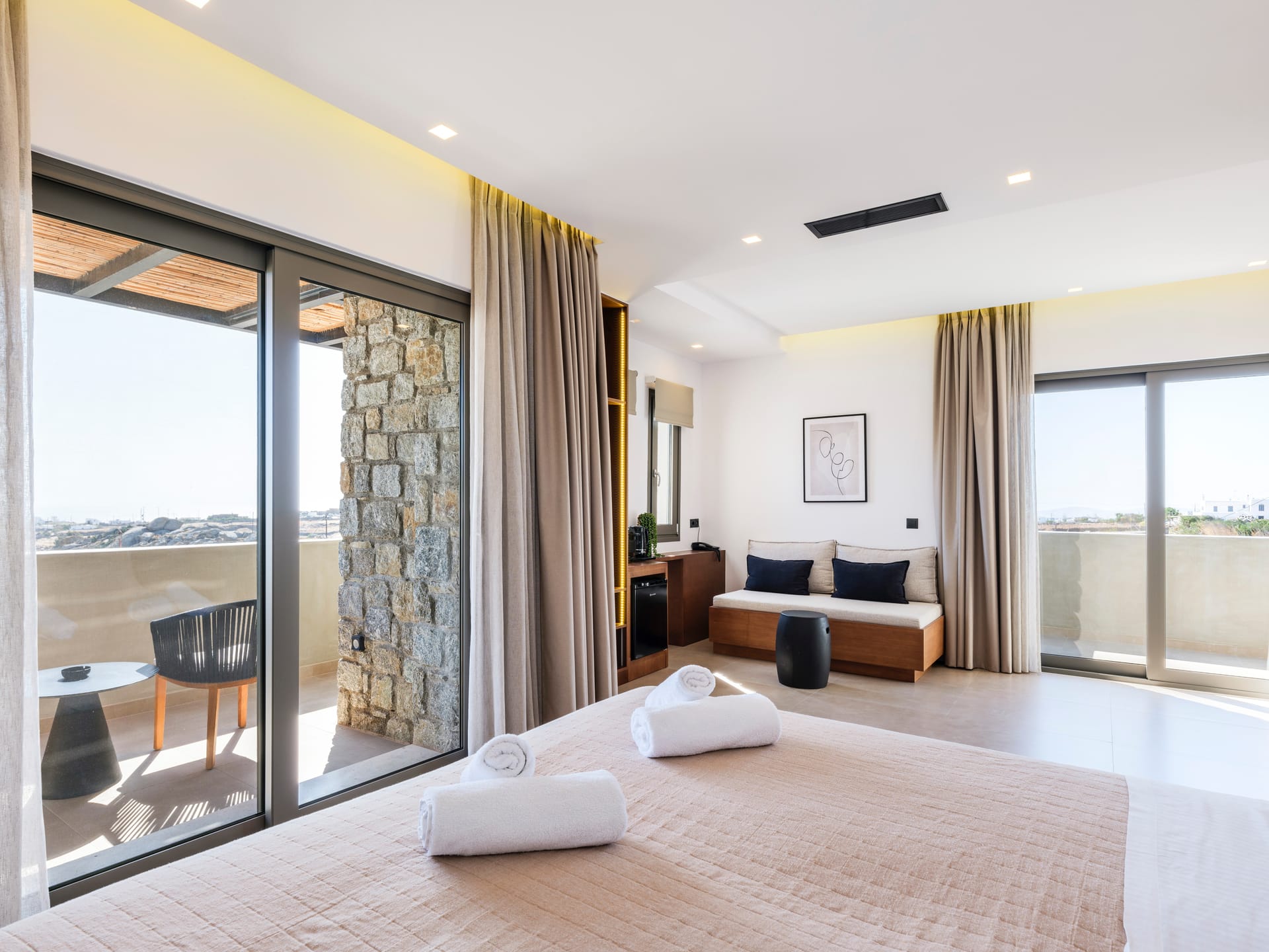 Superior Suite with Sea View – Private Pool on ground floor