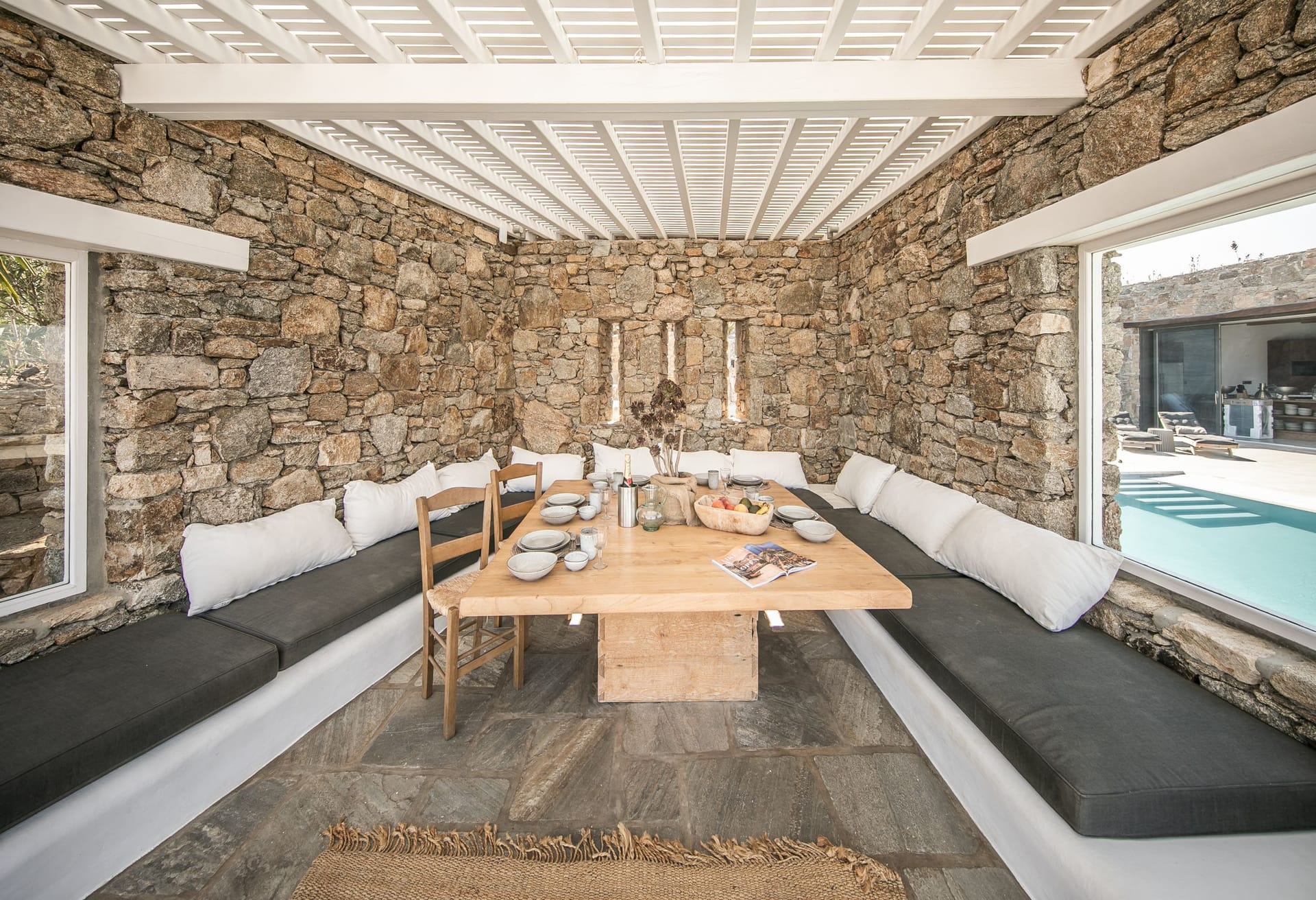 Kennedys Group Mykonos - HEREST - 3