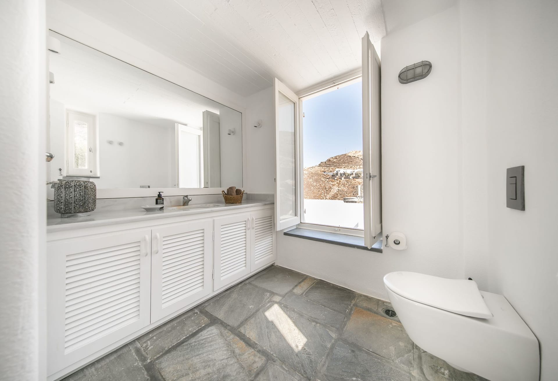 Kennedys Group Mykonos - HEREST - 32