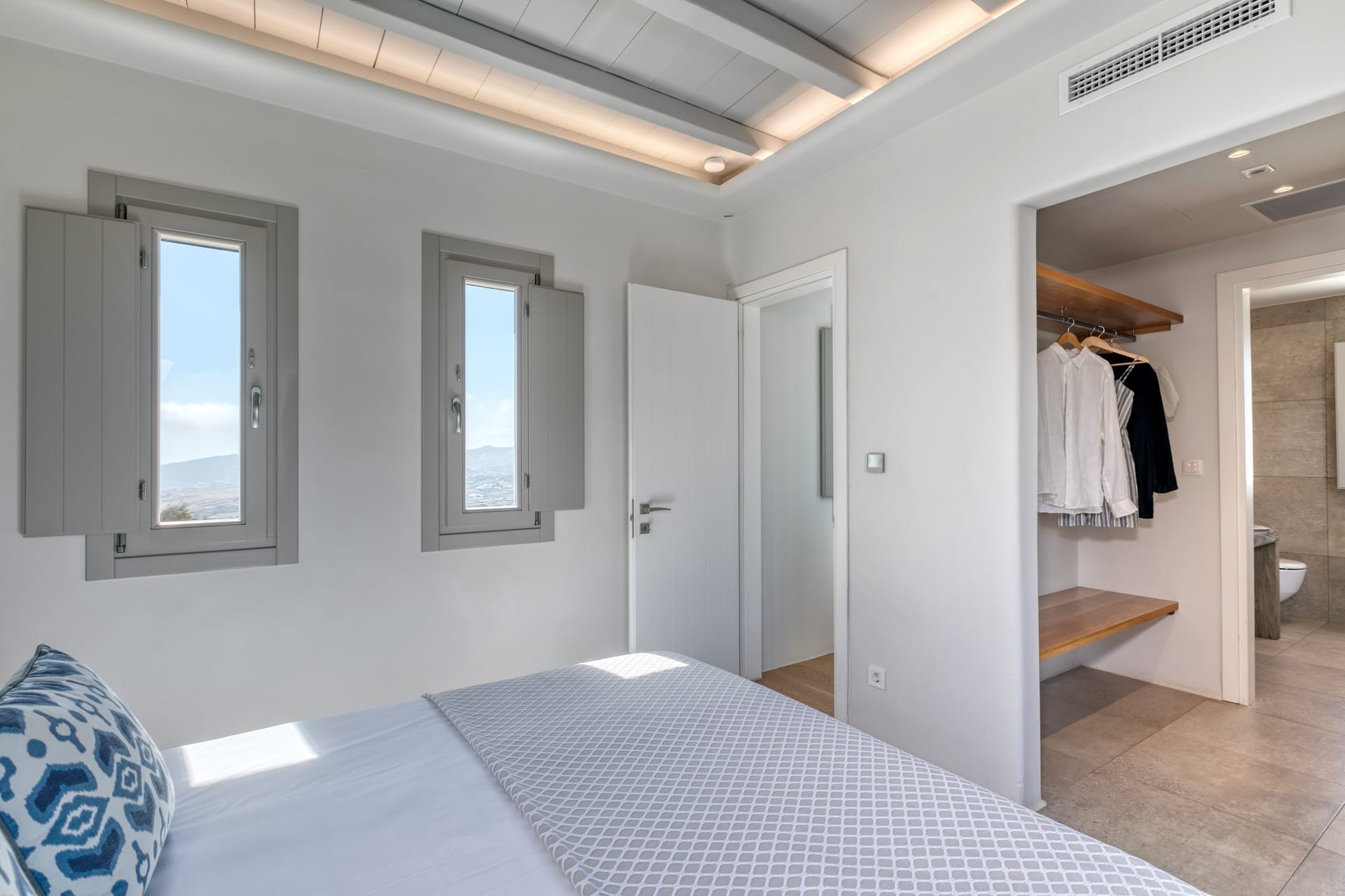 Kennedys Group Mykonos - AMBEST - 21