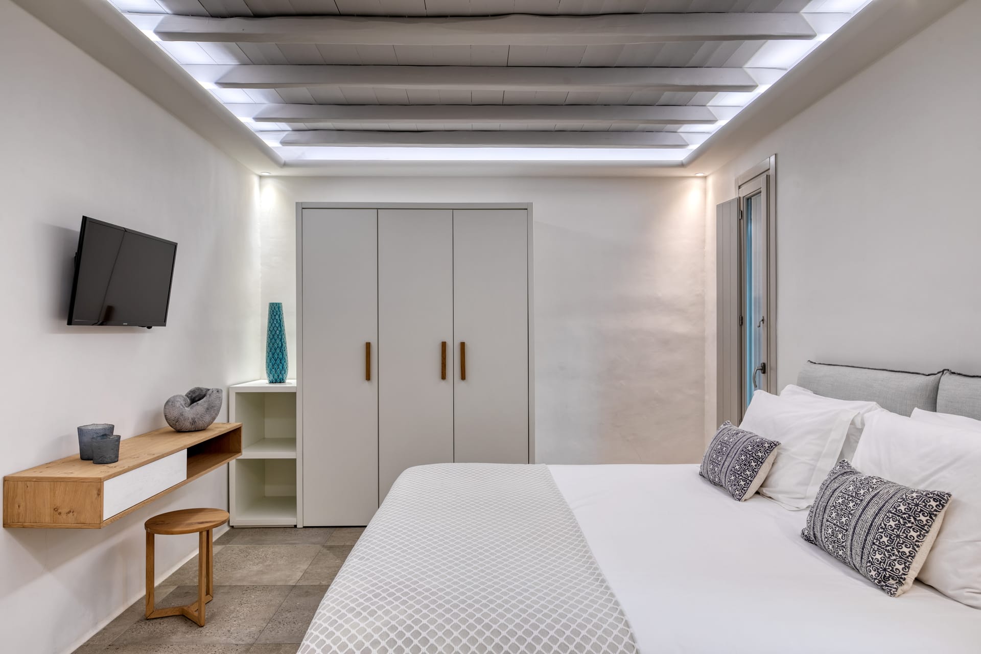 Kennedys Group Mykonos - AMBEST - 23
