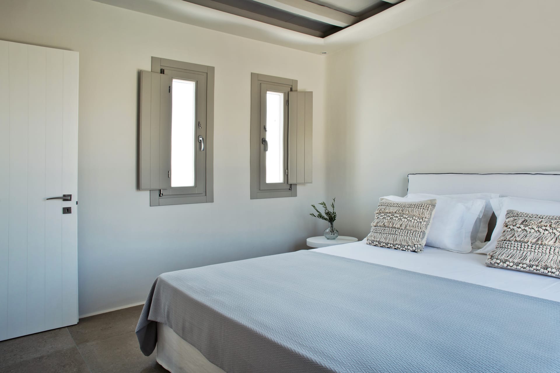 Kennedys Group Mykonos - AMBEST - 35
