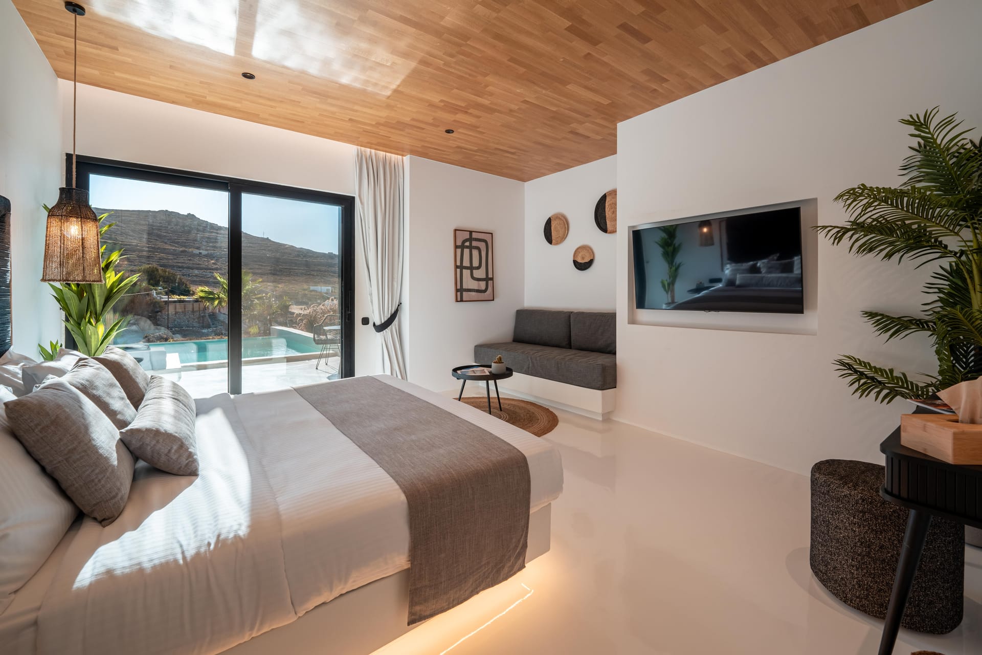 Executive Suite with Big Private Infinity Pool