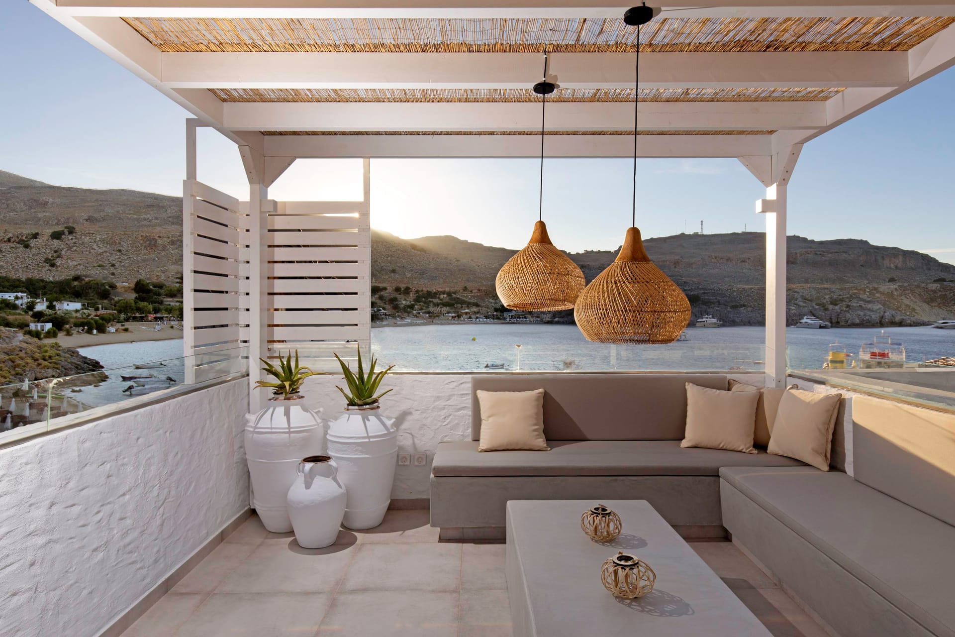Thalassa Luxury Studios – Kima