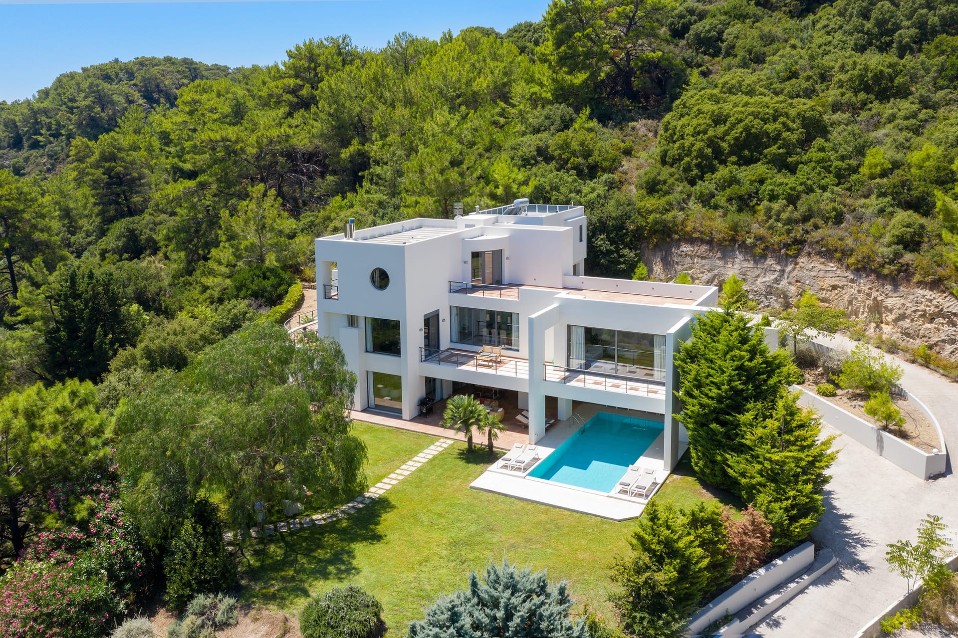 Ixian Hilltop Villa