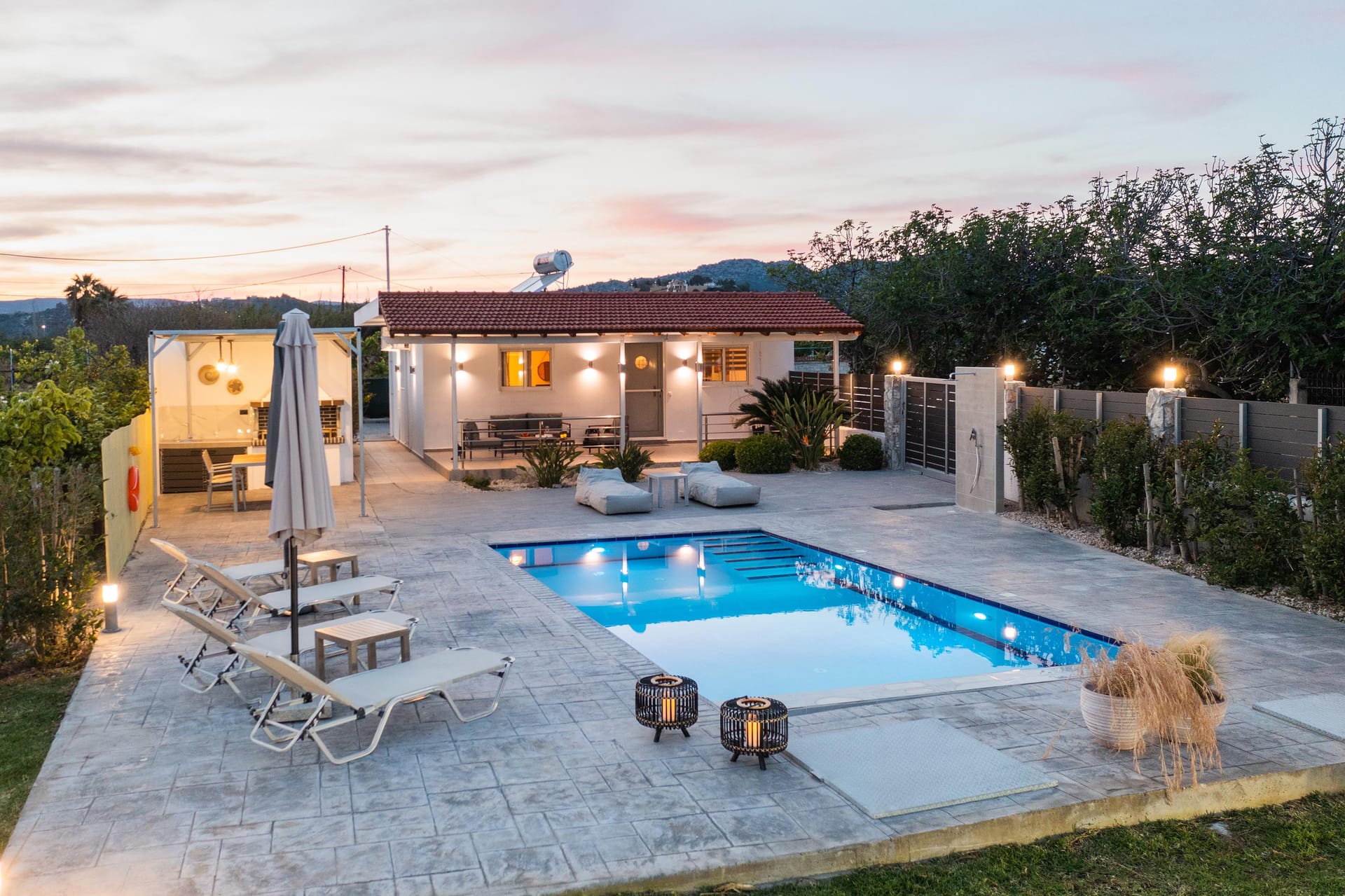 Renis Garden House