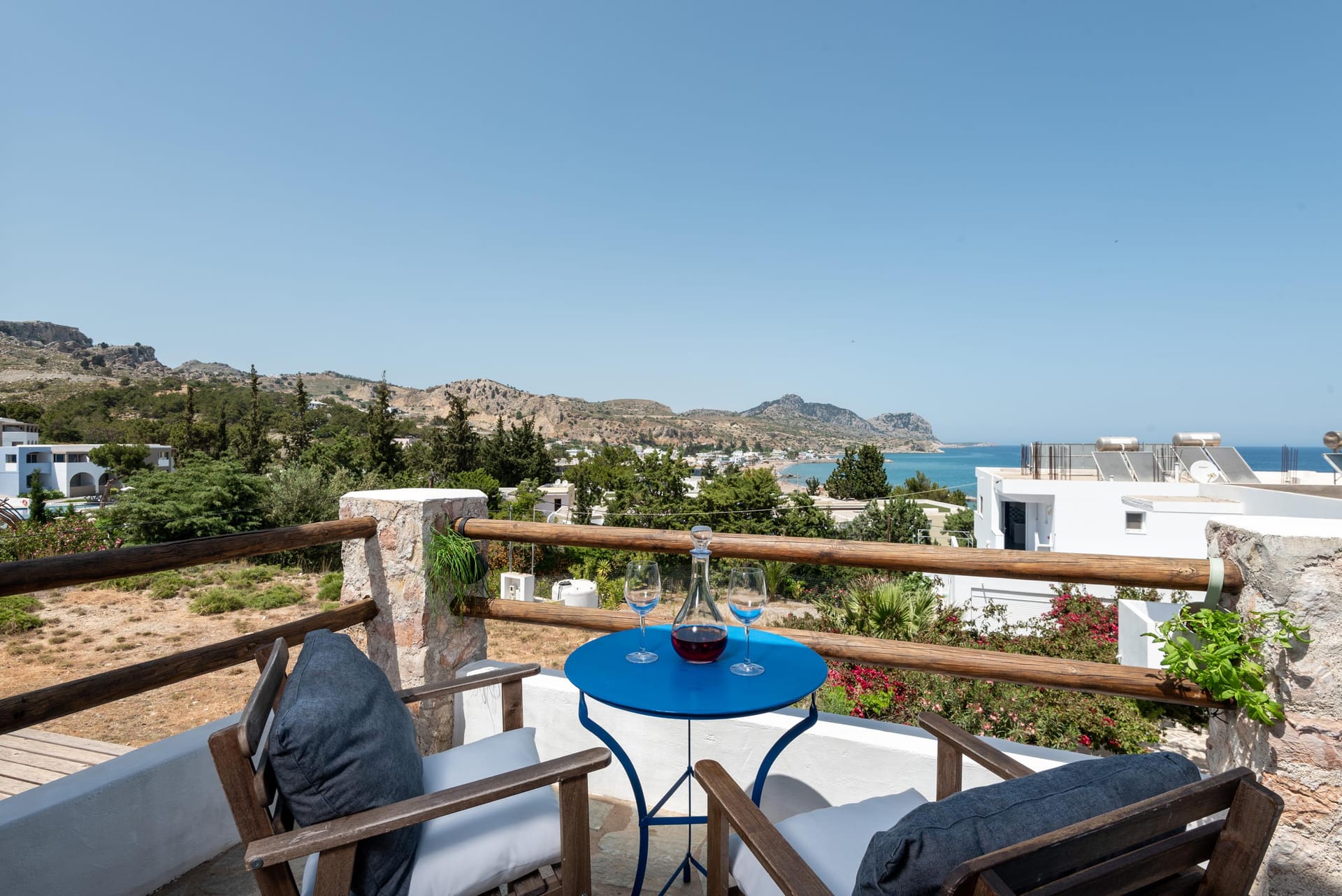 Agnanti Beach Apartment / Harmony