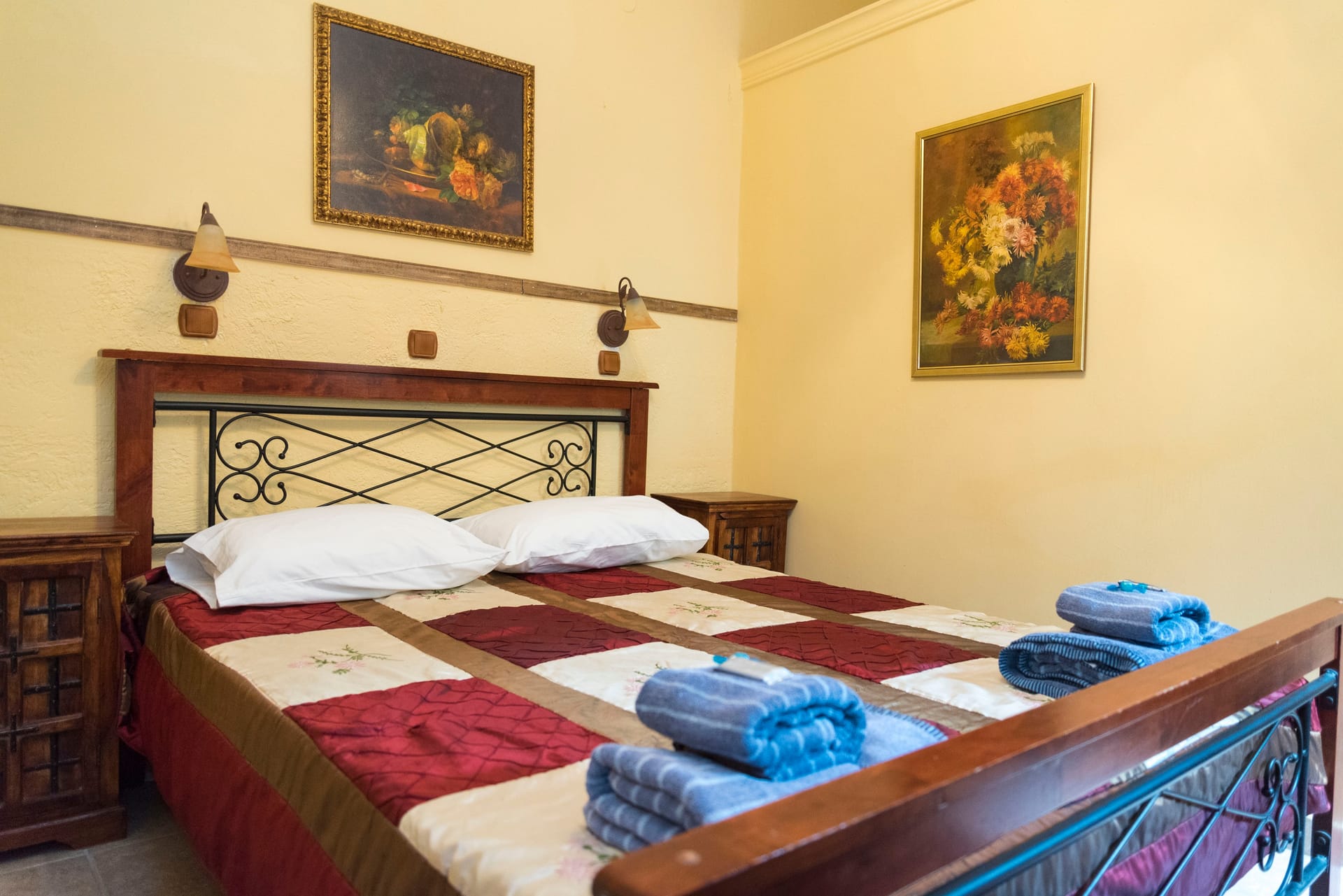 Spot Hotel / Ground Floor Room 2