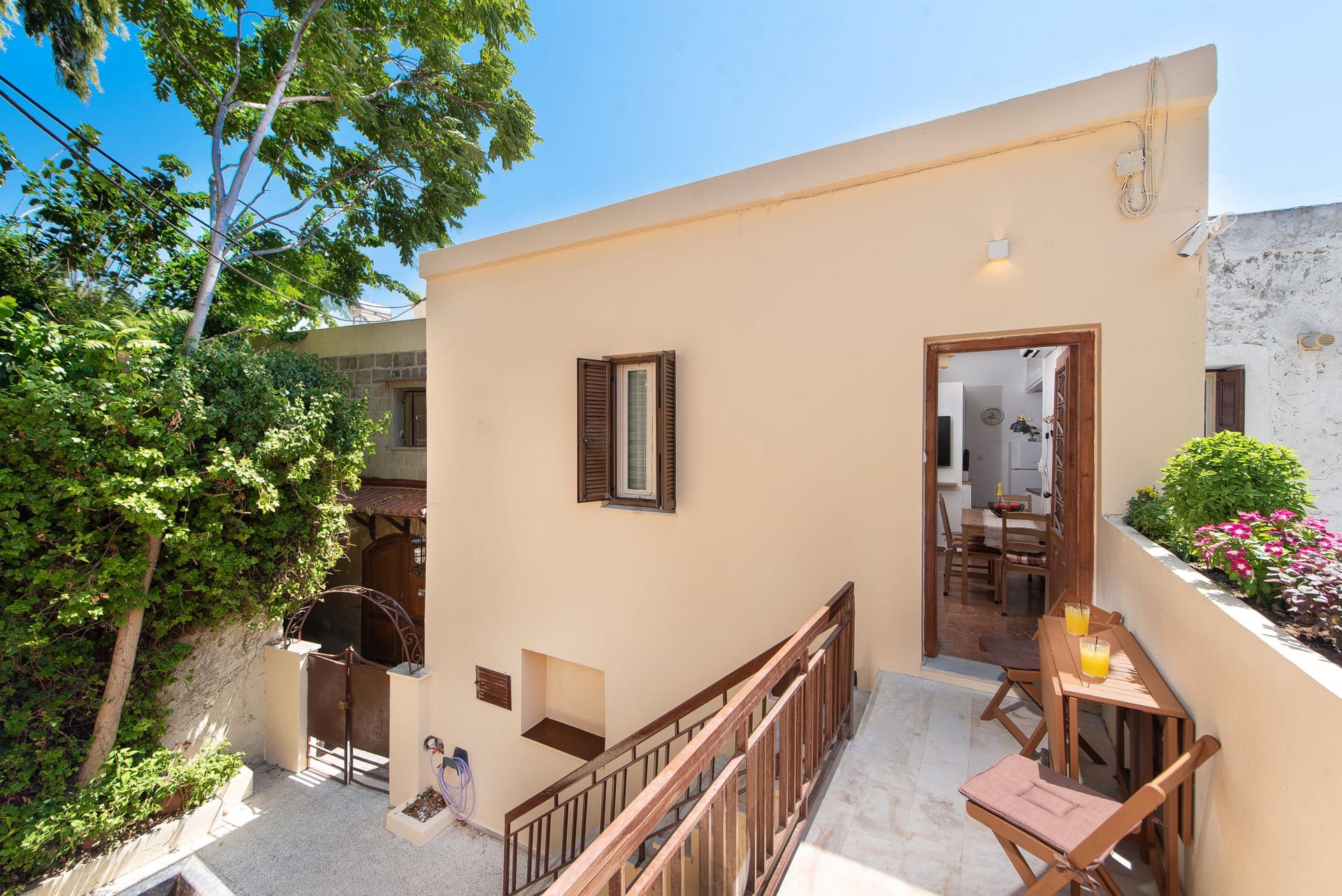 AnaGio House