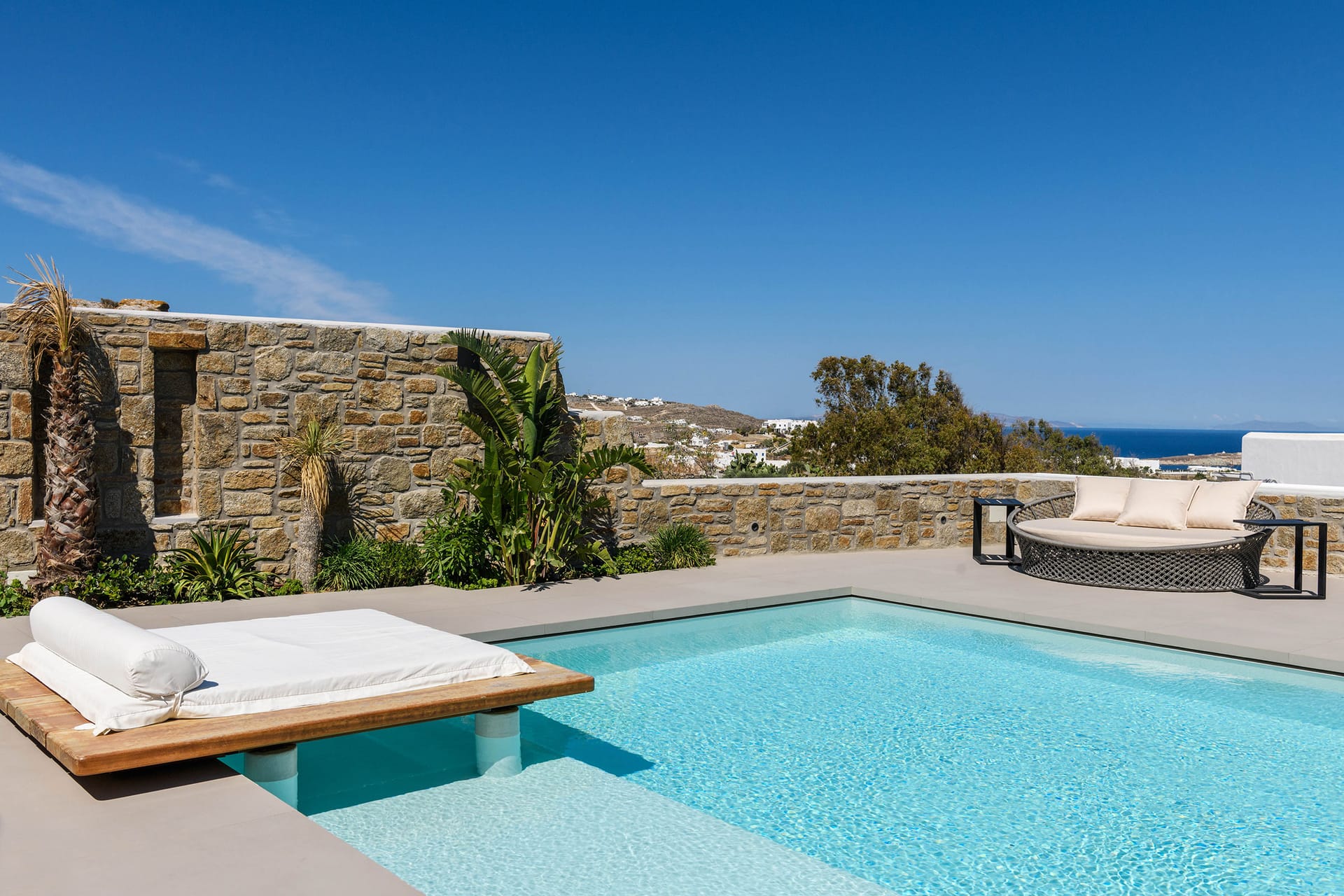 Kennedys Group Mykonos - THAL3 - 2