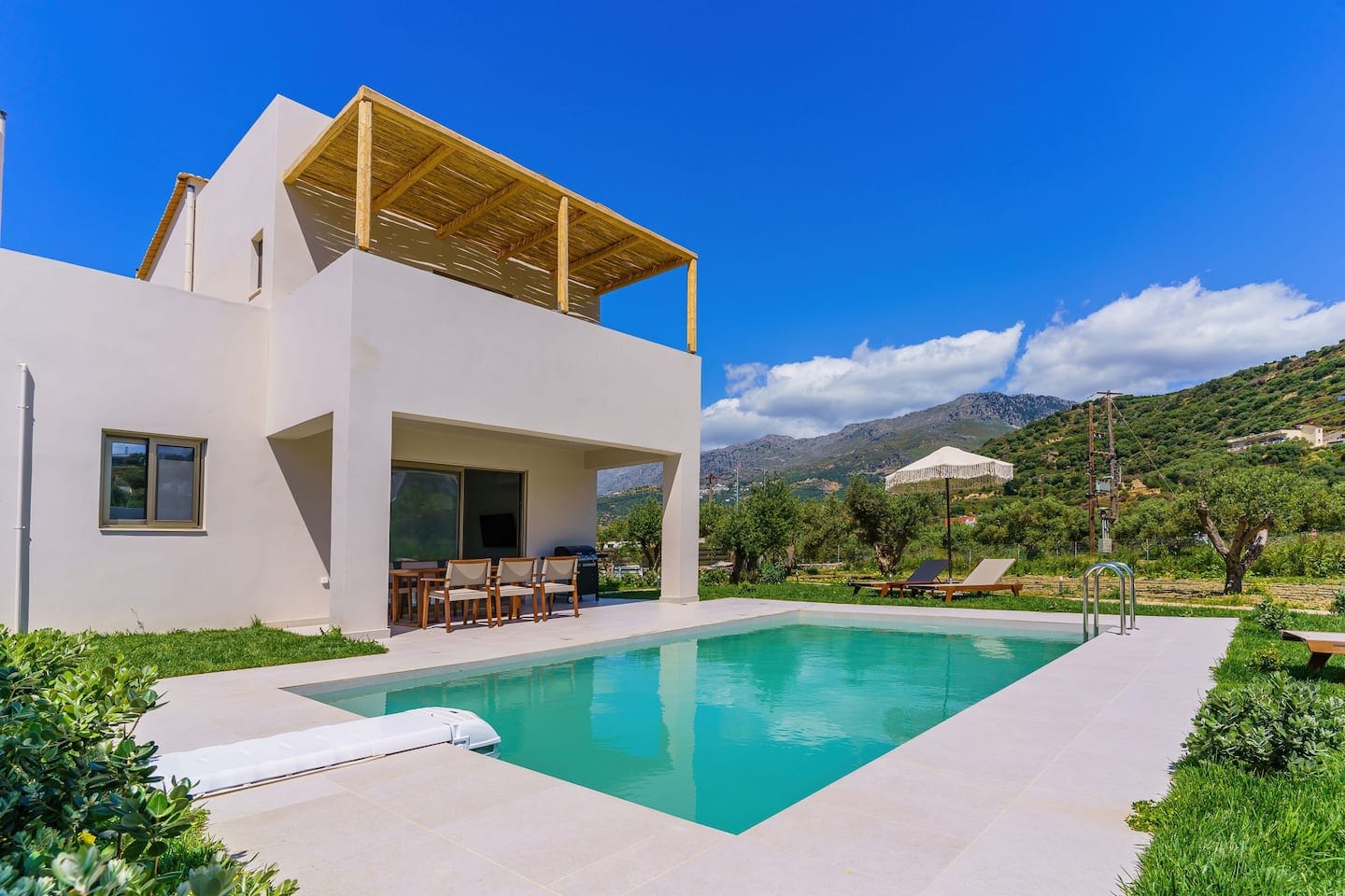 Two Bedroom Villa with Private Pool & Jacuzzi