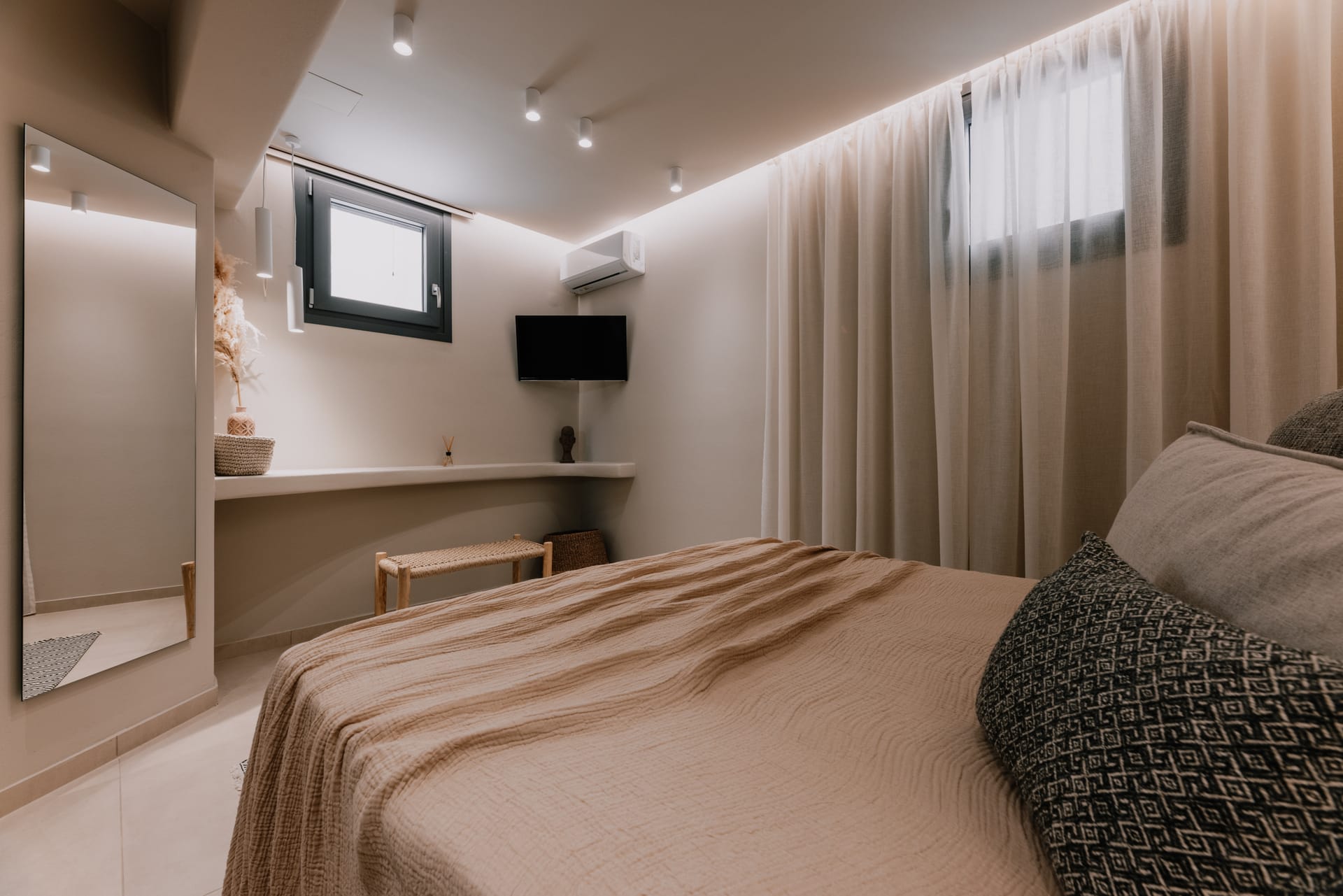 Onym Curated Villas - PRVTWO - 13