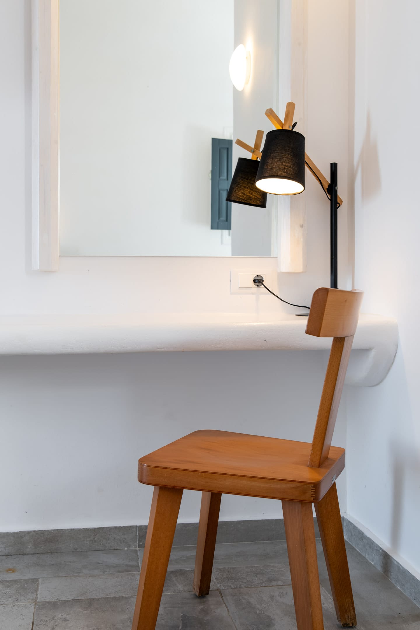 Amaze Suites - HONEY - 9