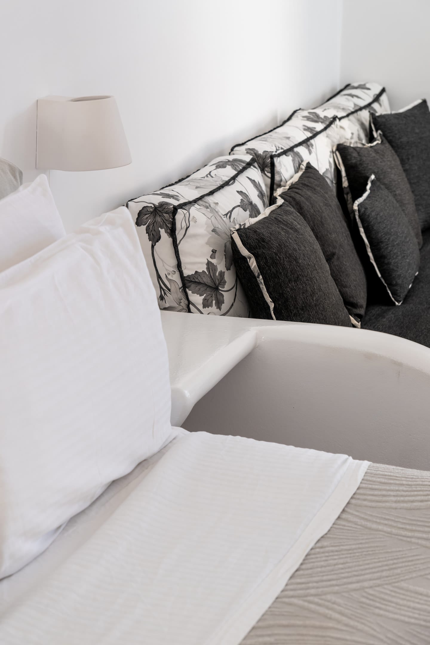 Amaze Suites - HONEY - 10