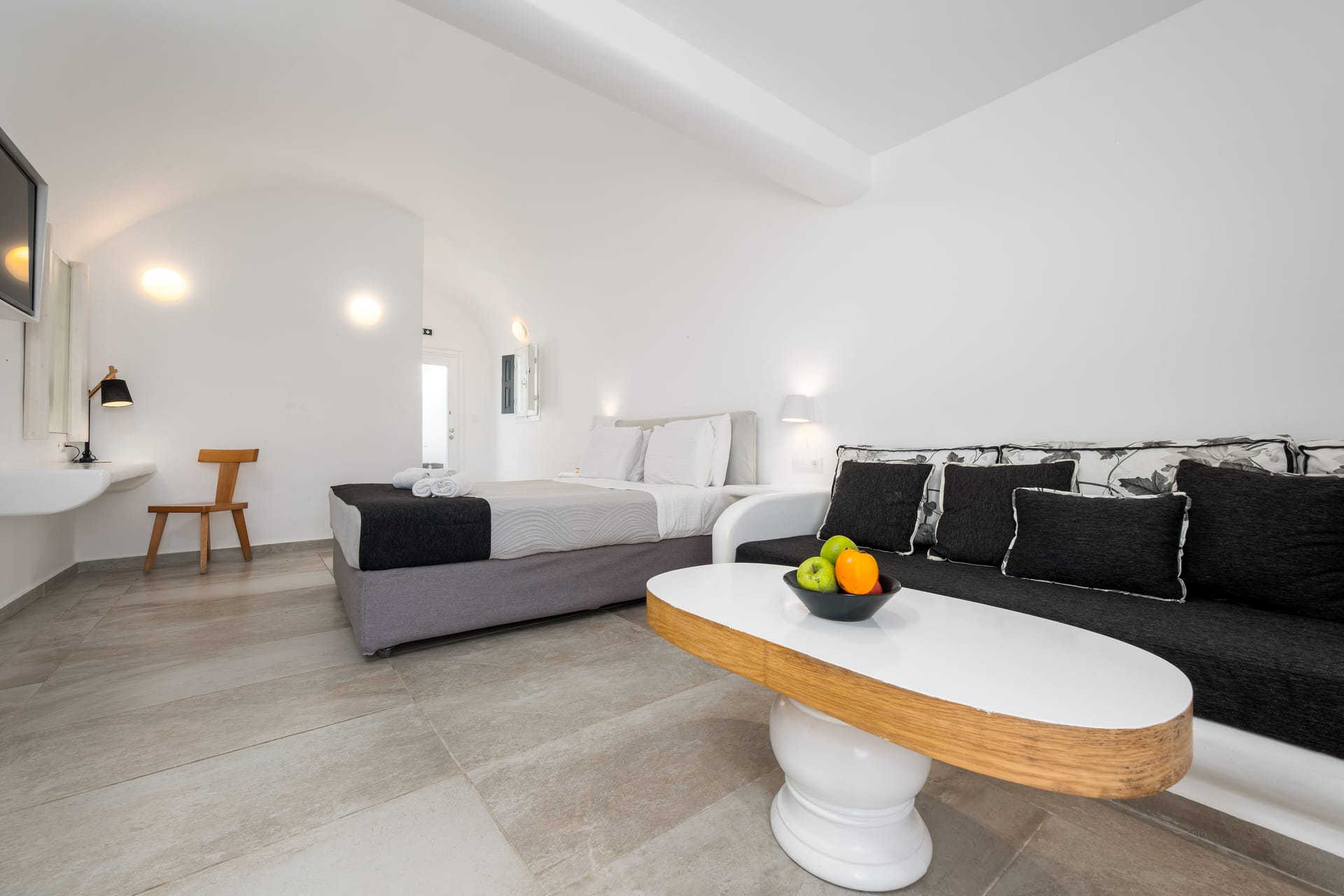 Amaze Suites - HONEY - 12