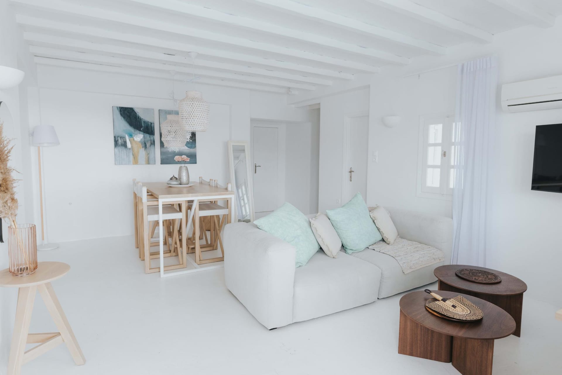 Kennedys Group Villa Management - MYMYES - 9