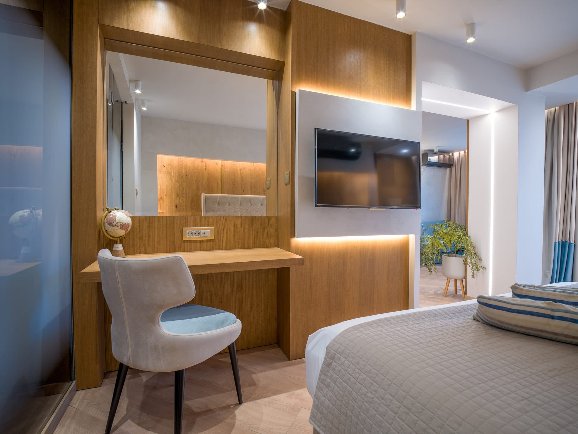 Executive Suite Sea View