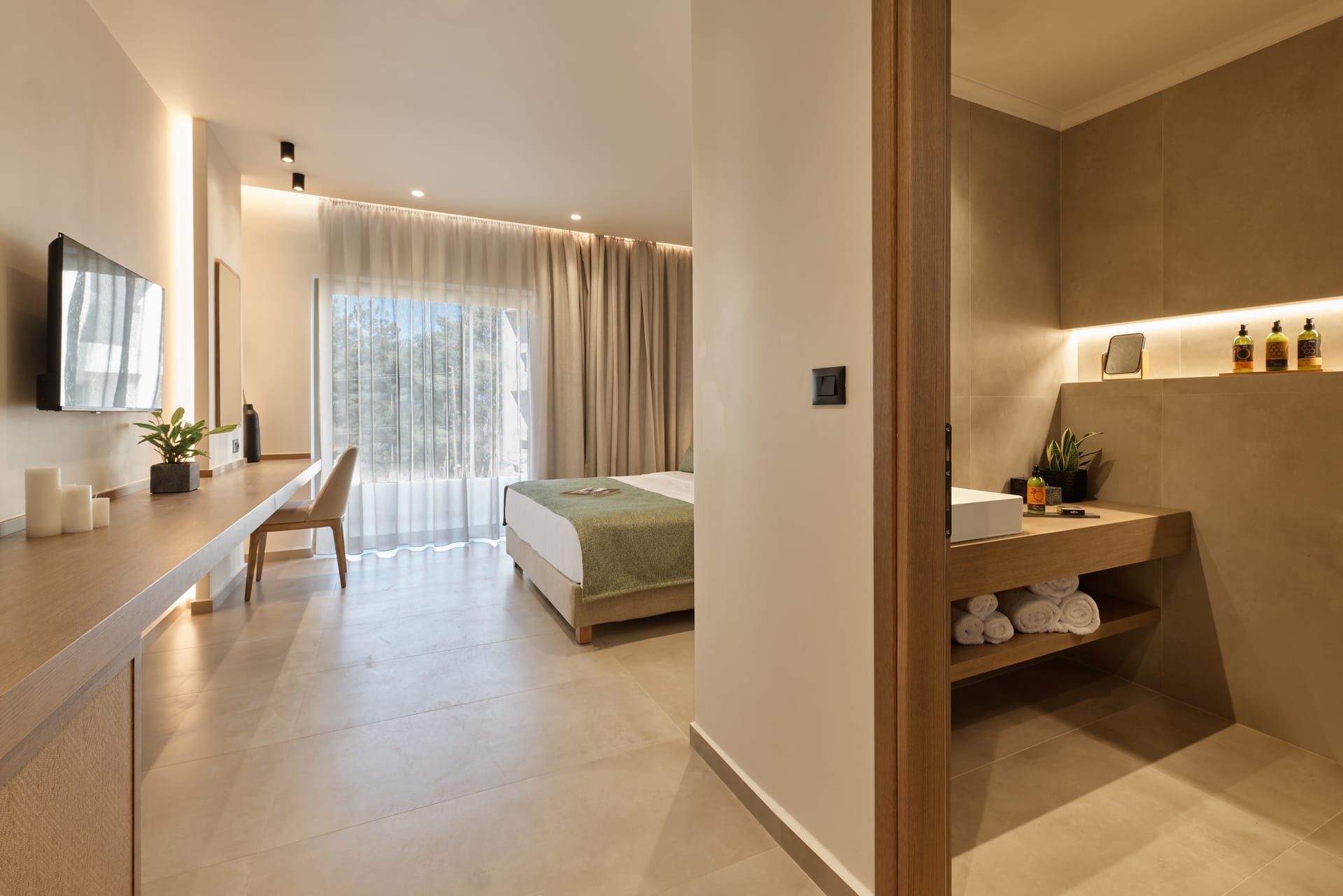Double Room with Pool View