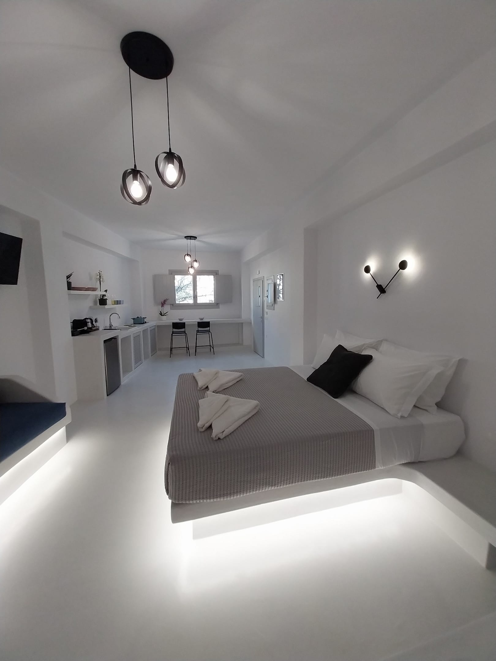 Family Suite with Indoor Jetted Tub