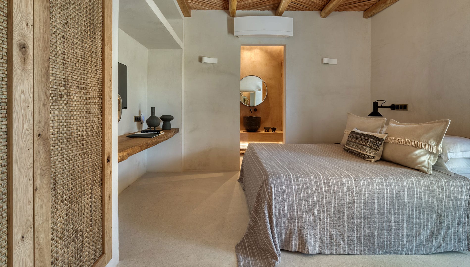 Monogram Travel Naxos - ELLA - 12