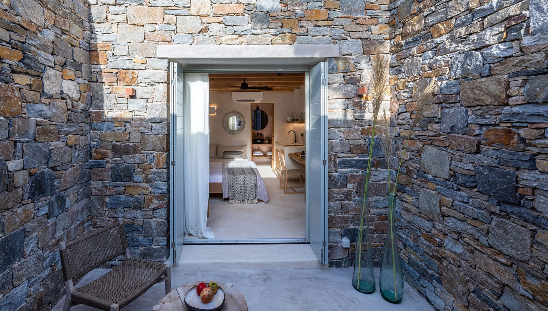 Monogram Travel Naxos - ELLA - 18