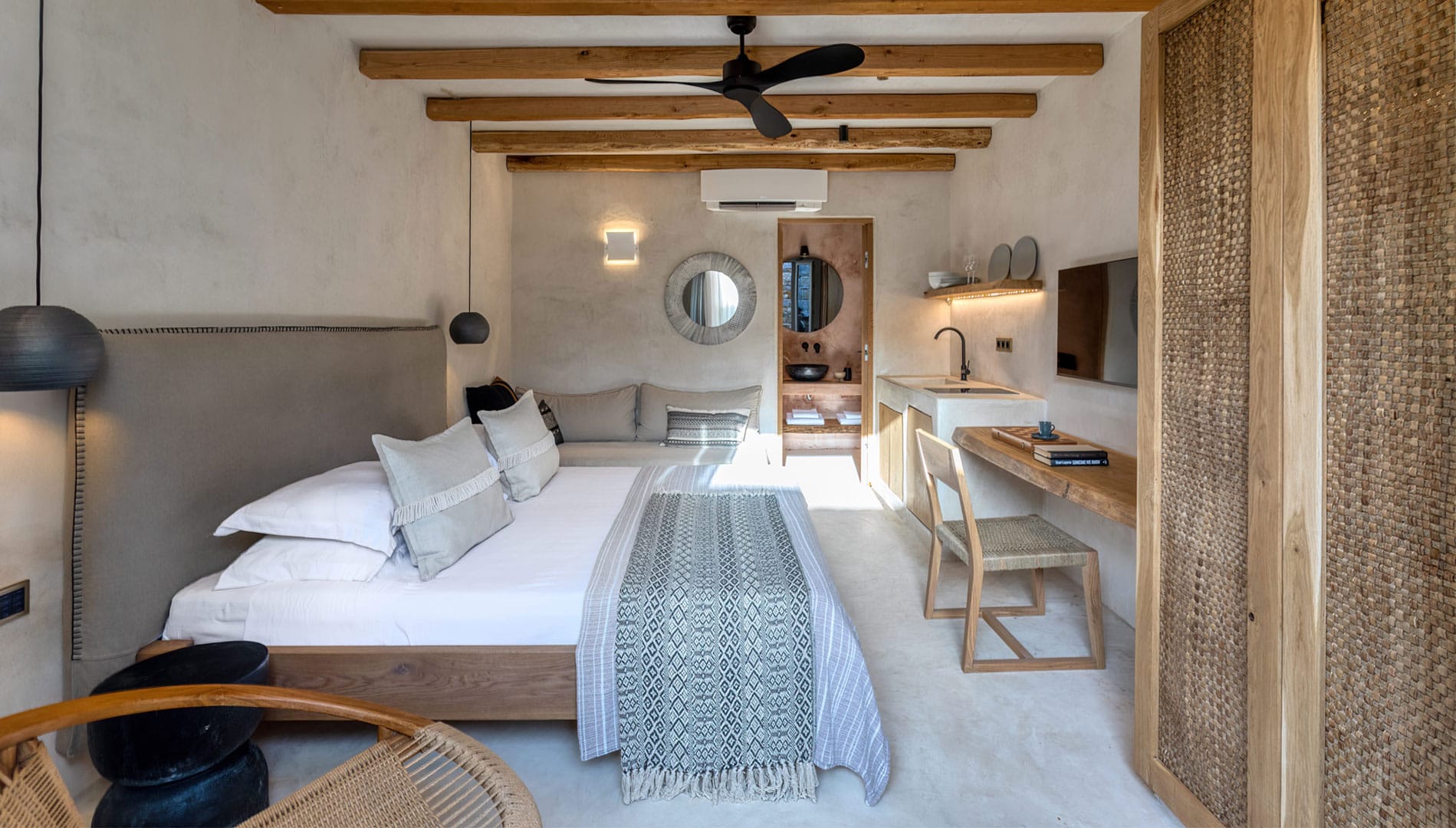 Monogram Travel Naxos - ELLA - 19