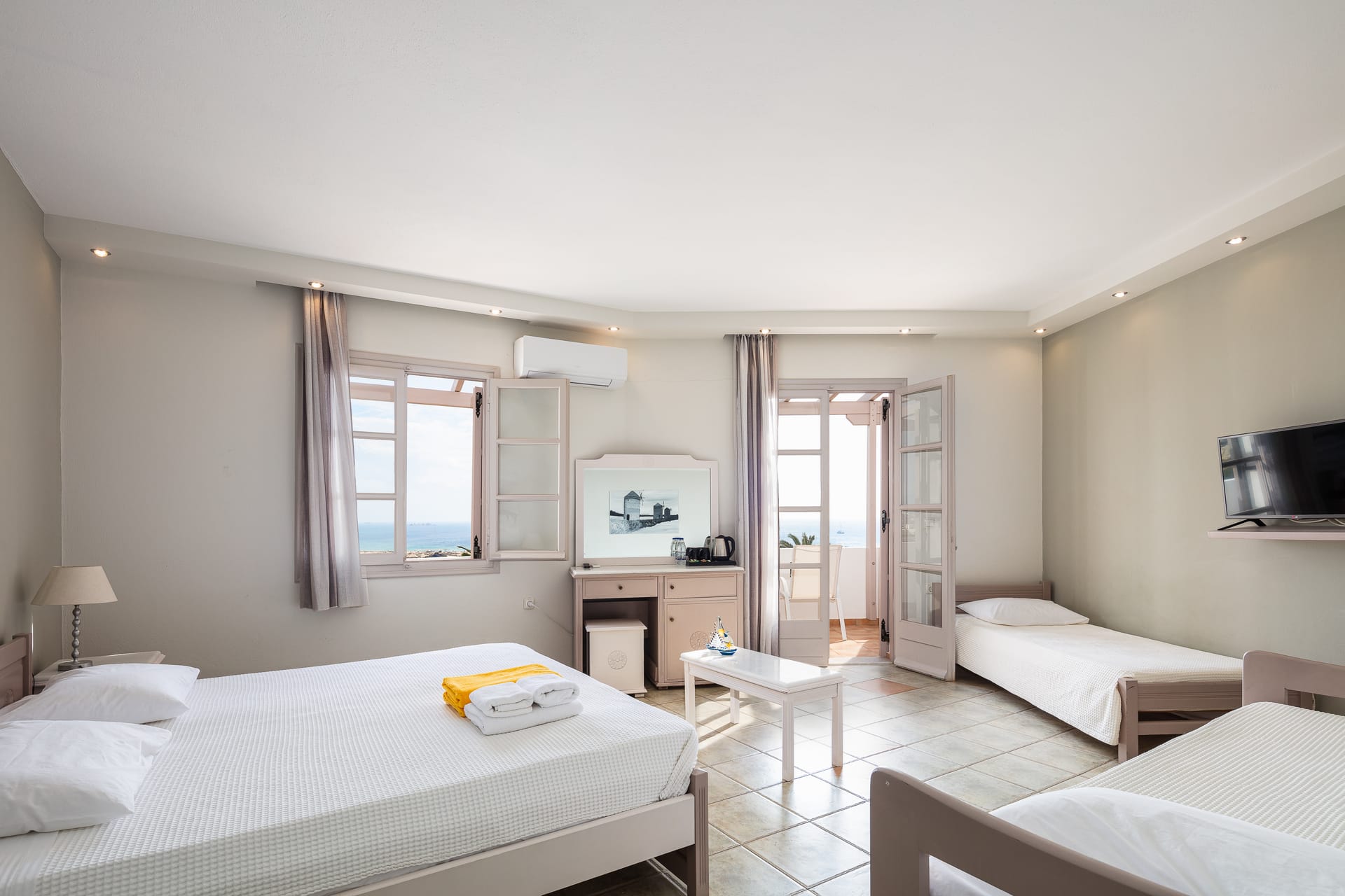 Aegean Quadruple Room with Balcony & Sea View