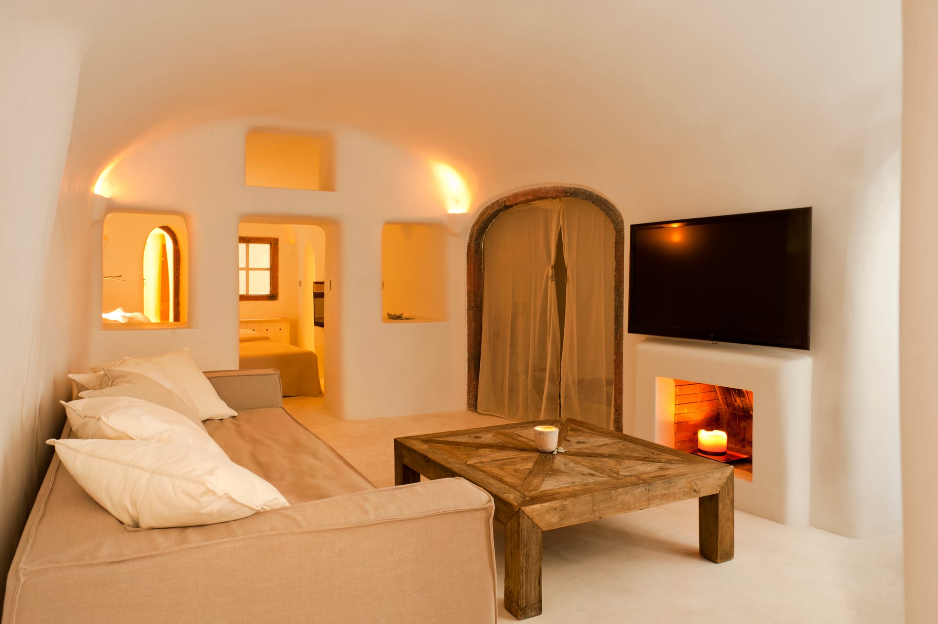Kapari Honeymoon Suite with Indoor Hot Tub & Private Terrace with Caldera View