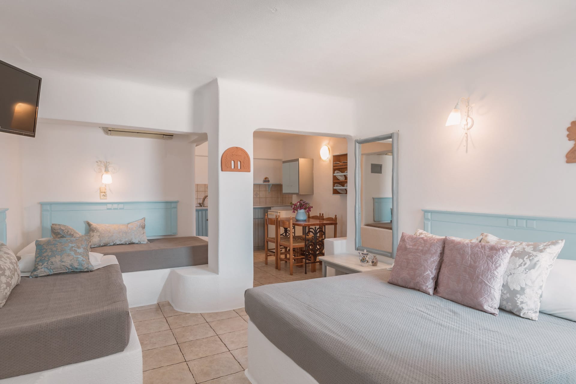 Quadruple Studio with Terrace and Garden View