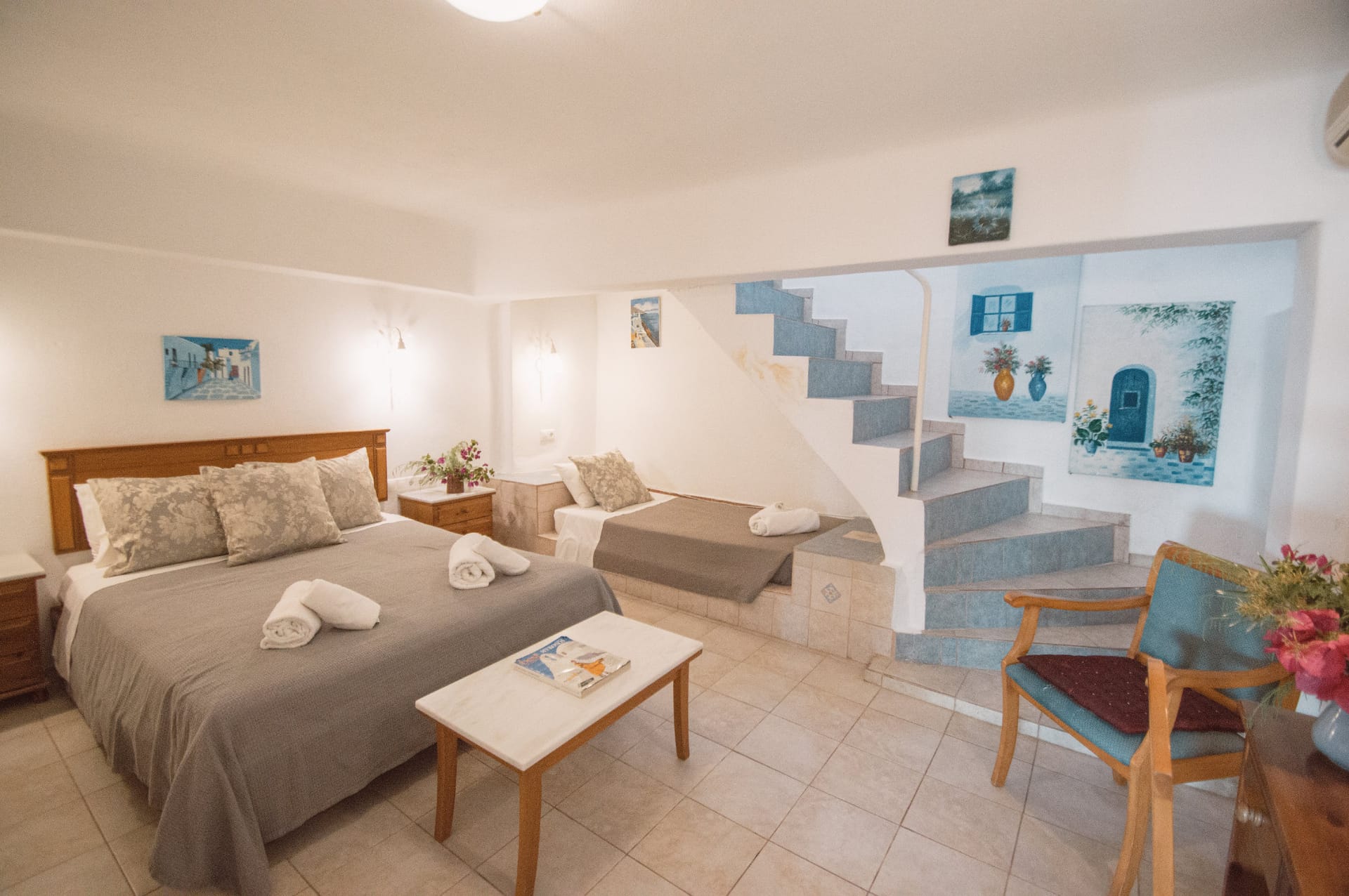 Grand Studio with Terrace and Partial Sea View