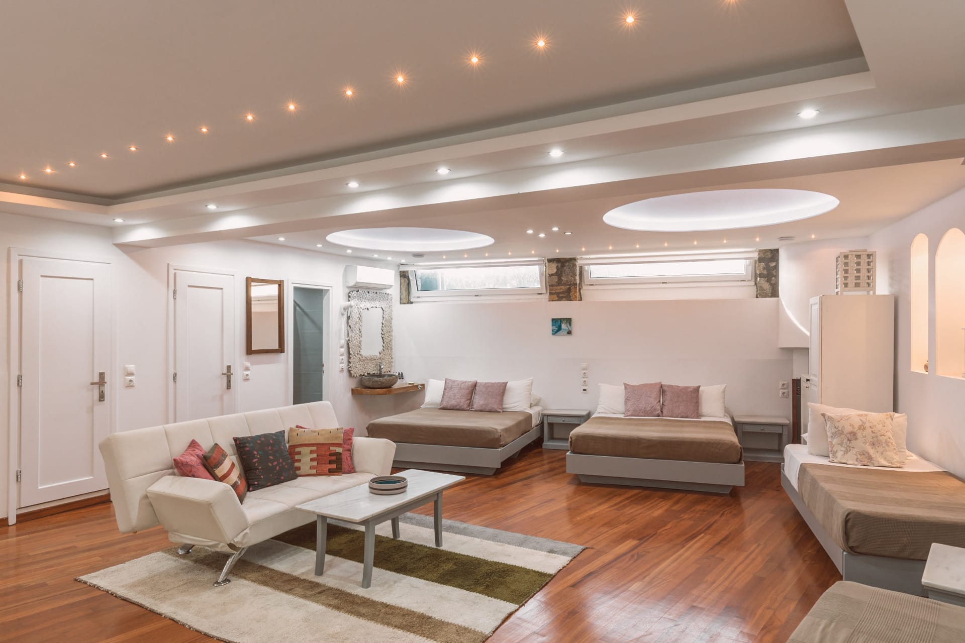 Superior Open Plan Apartment –  Basement