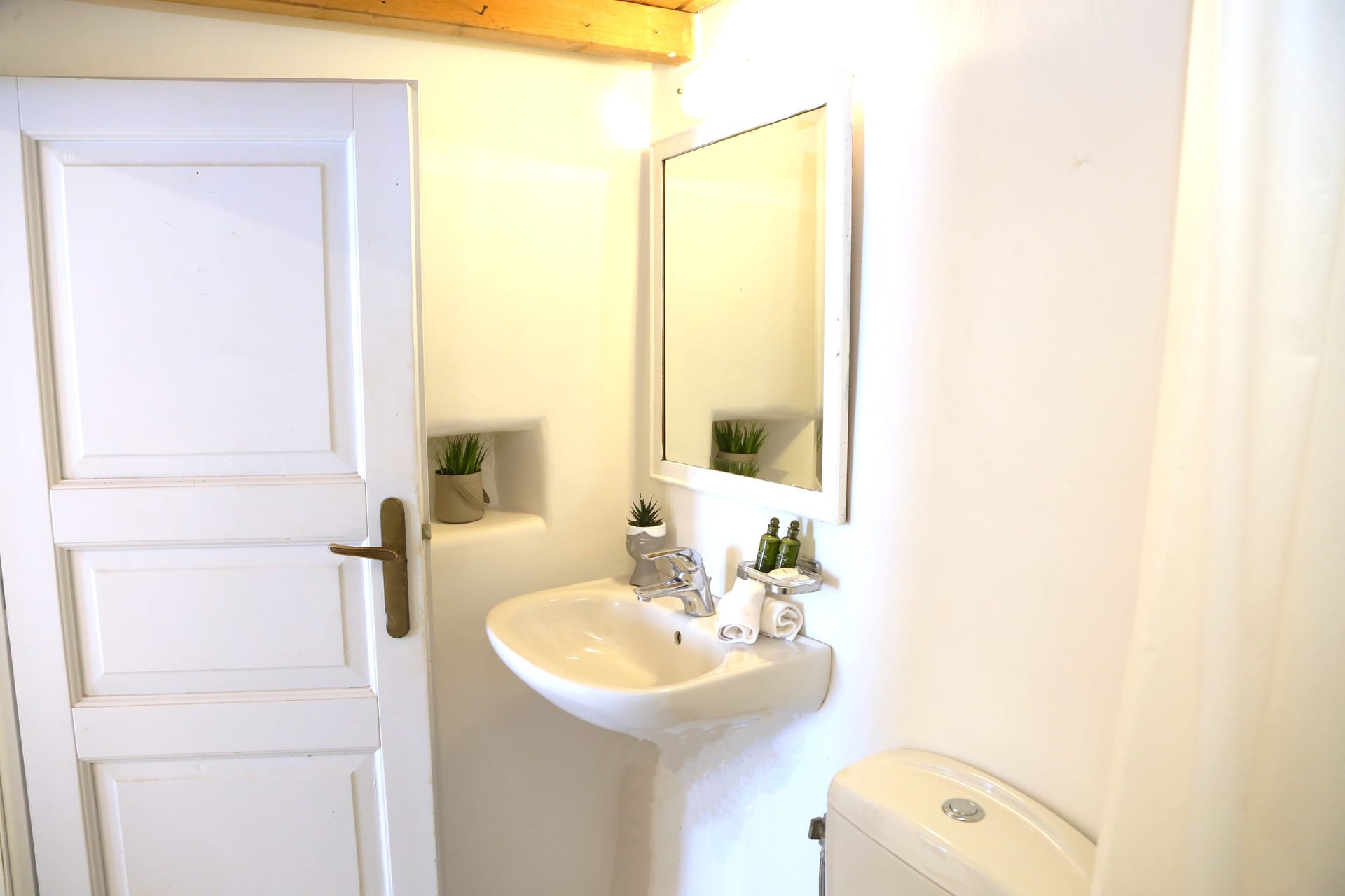 Whitelist Mykonos - APT - 8