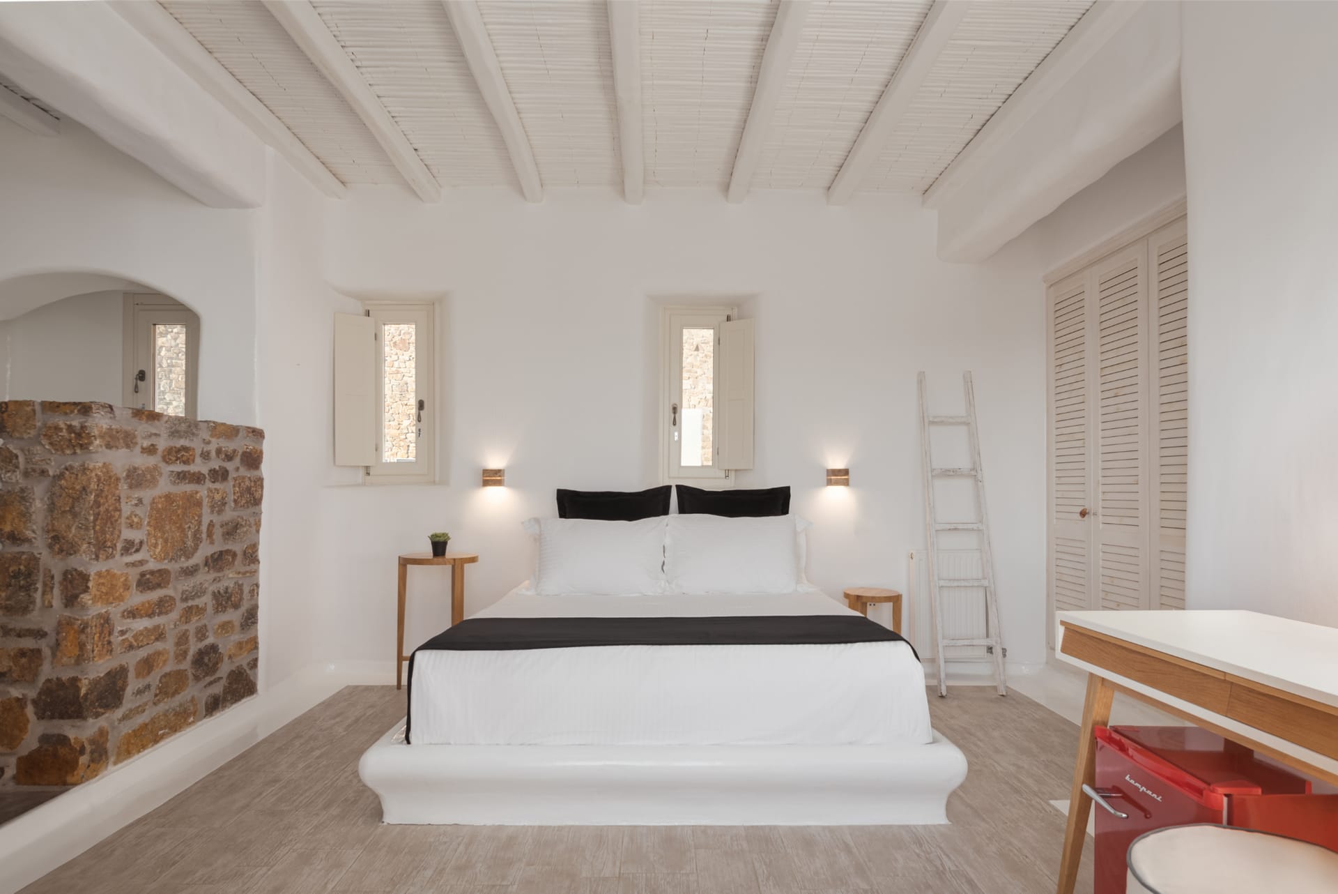 Bill & John Mykonos - ICONIC - 34