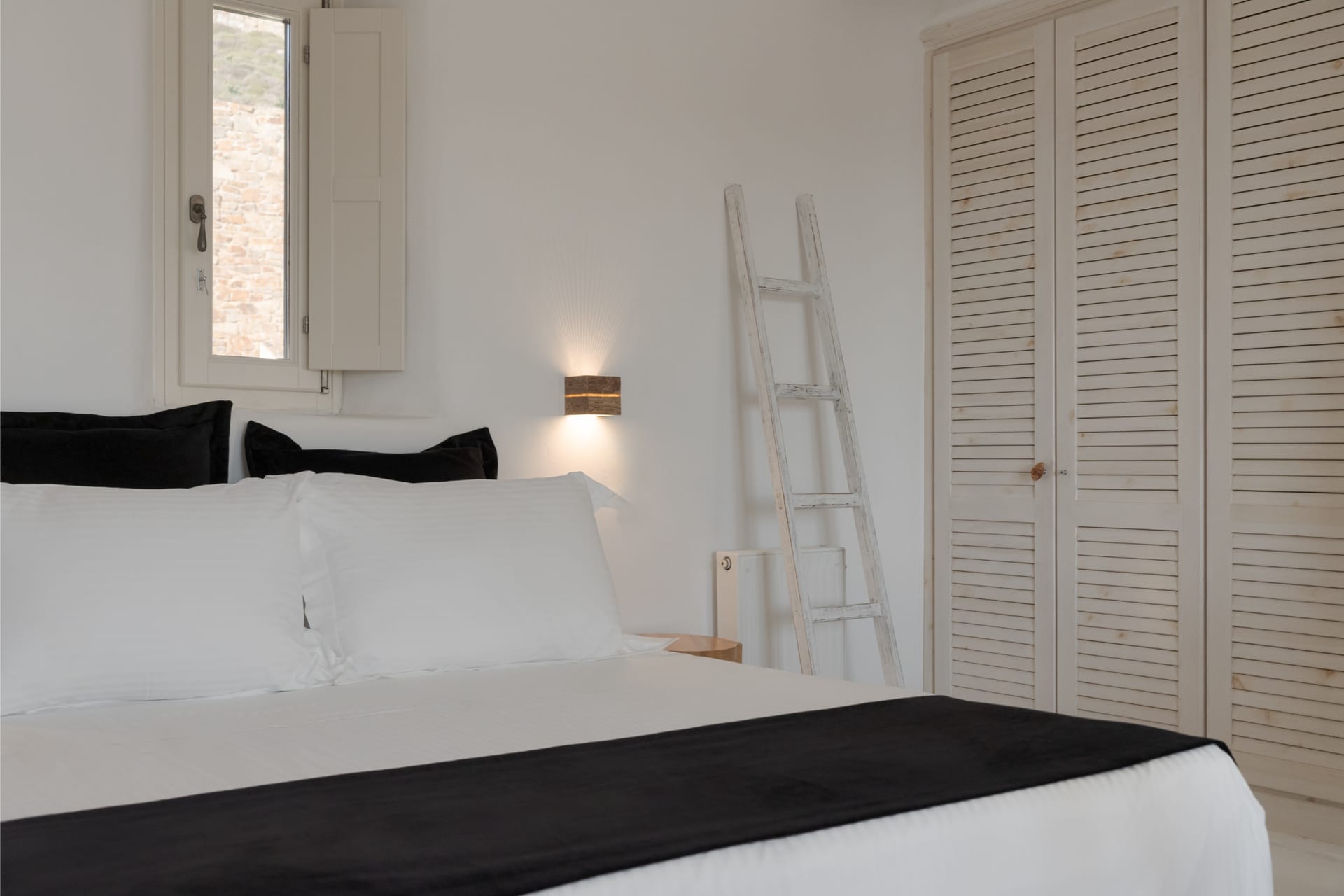 Bill & John Mykonos - ICONIC - 60