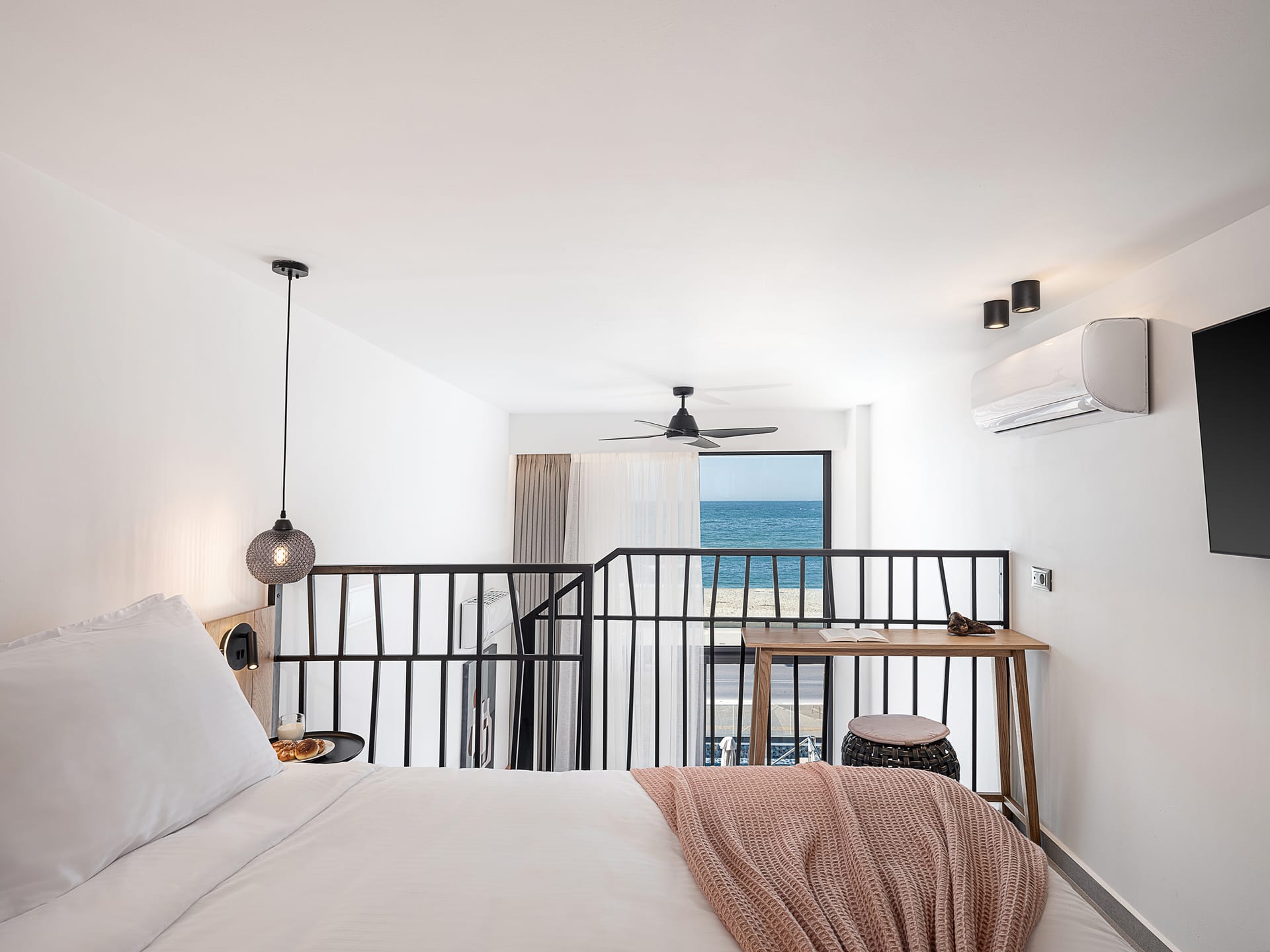 Calla Luxury Seafront Suites - LOFT - 3