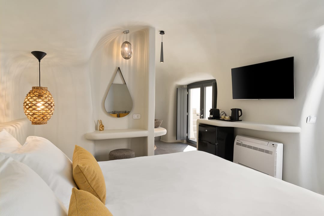 Aeon Suites Santorini - JSIJT - 3