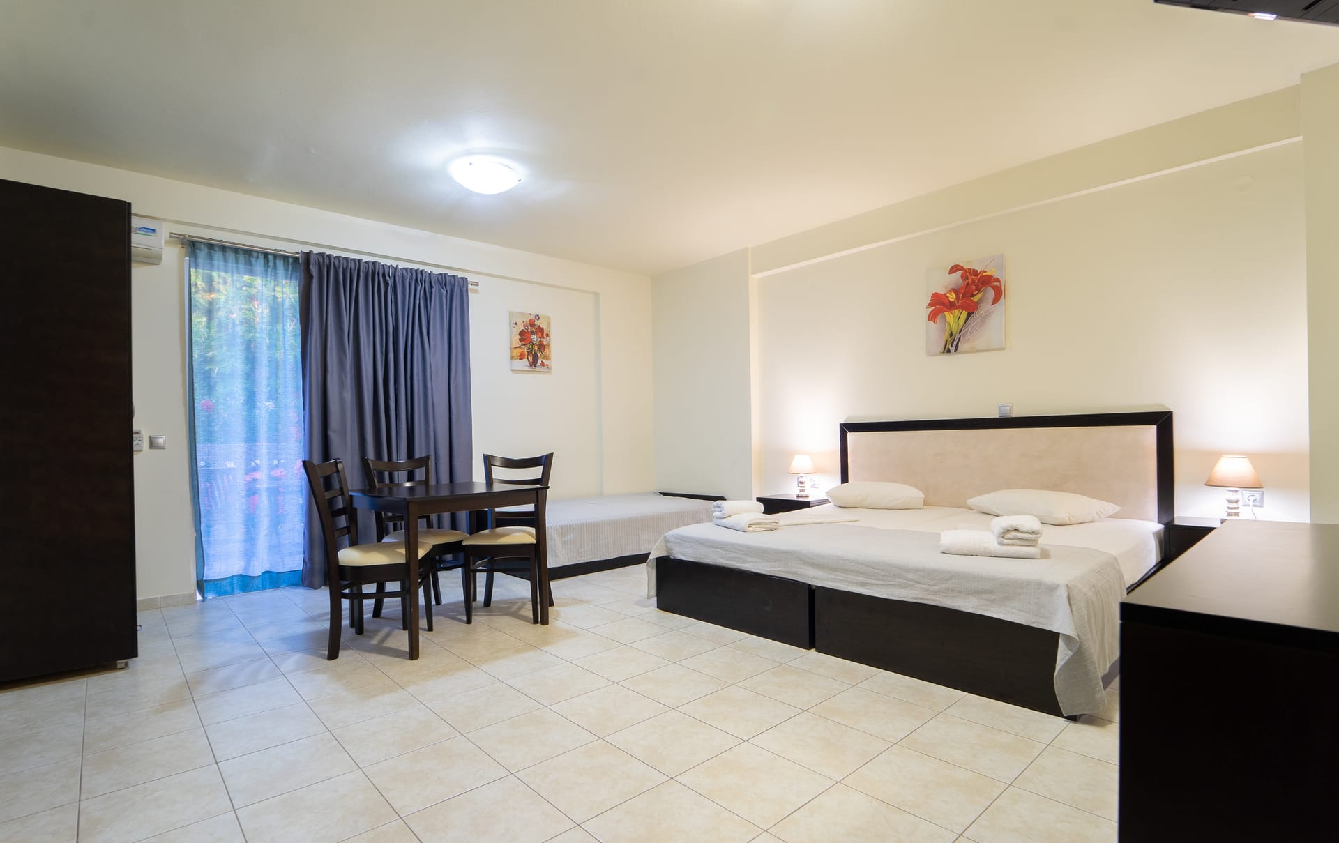 Golden Rose Suites - SMV - 2