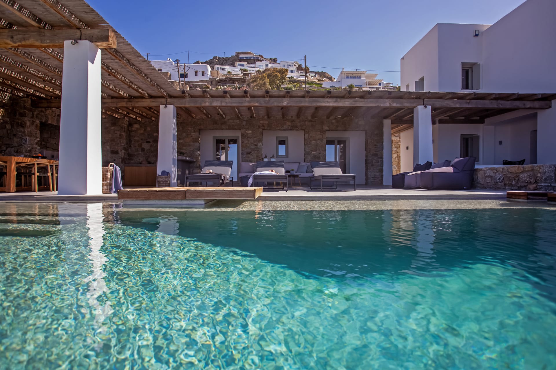 AURA Seaview Sunset Pool Villa – Six Bedrooms