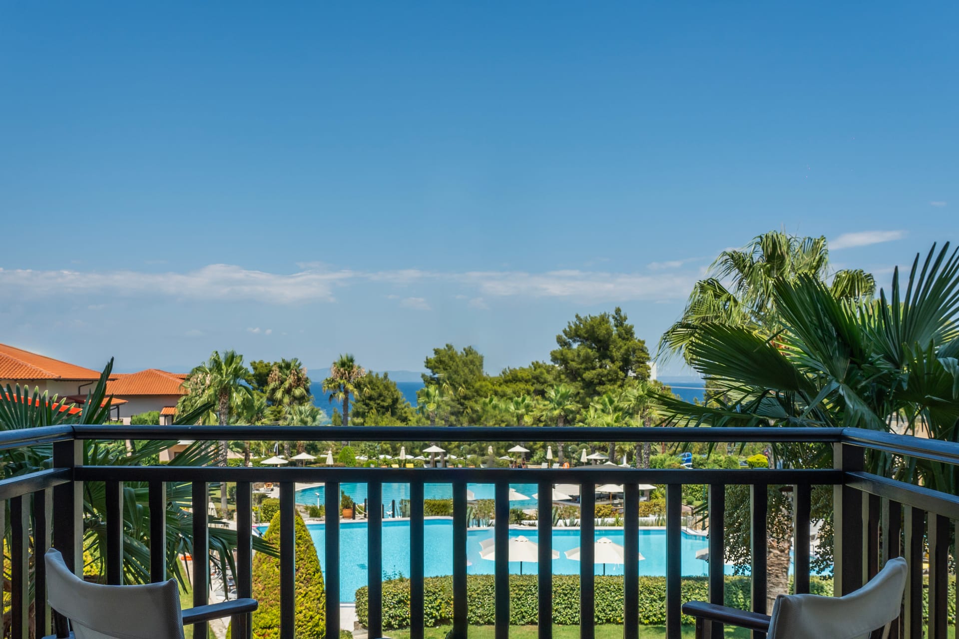 Maisonette with Pool View