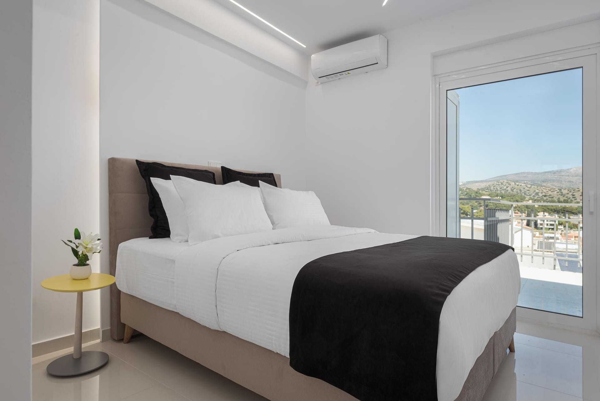 Athenian Riviera Penthouse Apartment | Thetidos 7 | Varkiza 166 72