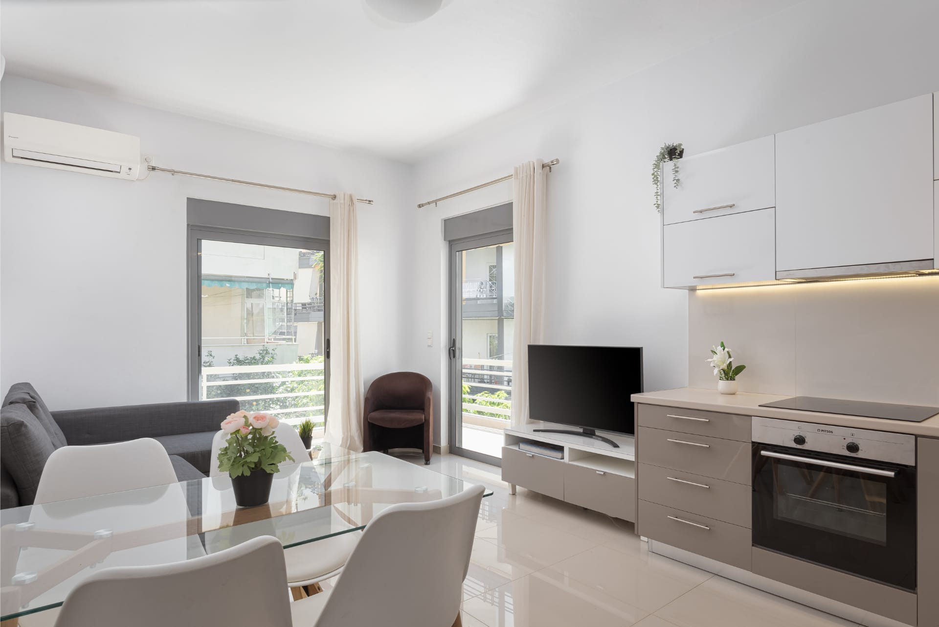 Varkiza Seaside Apartment | Leof. Poseidonos 6 | Varkiza 16672