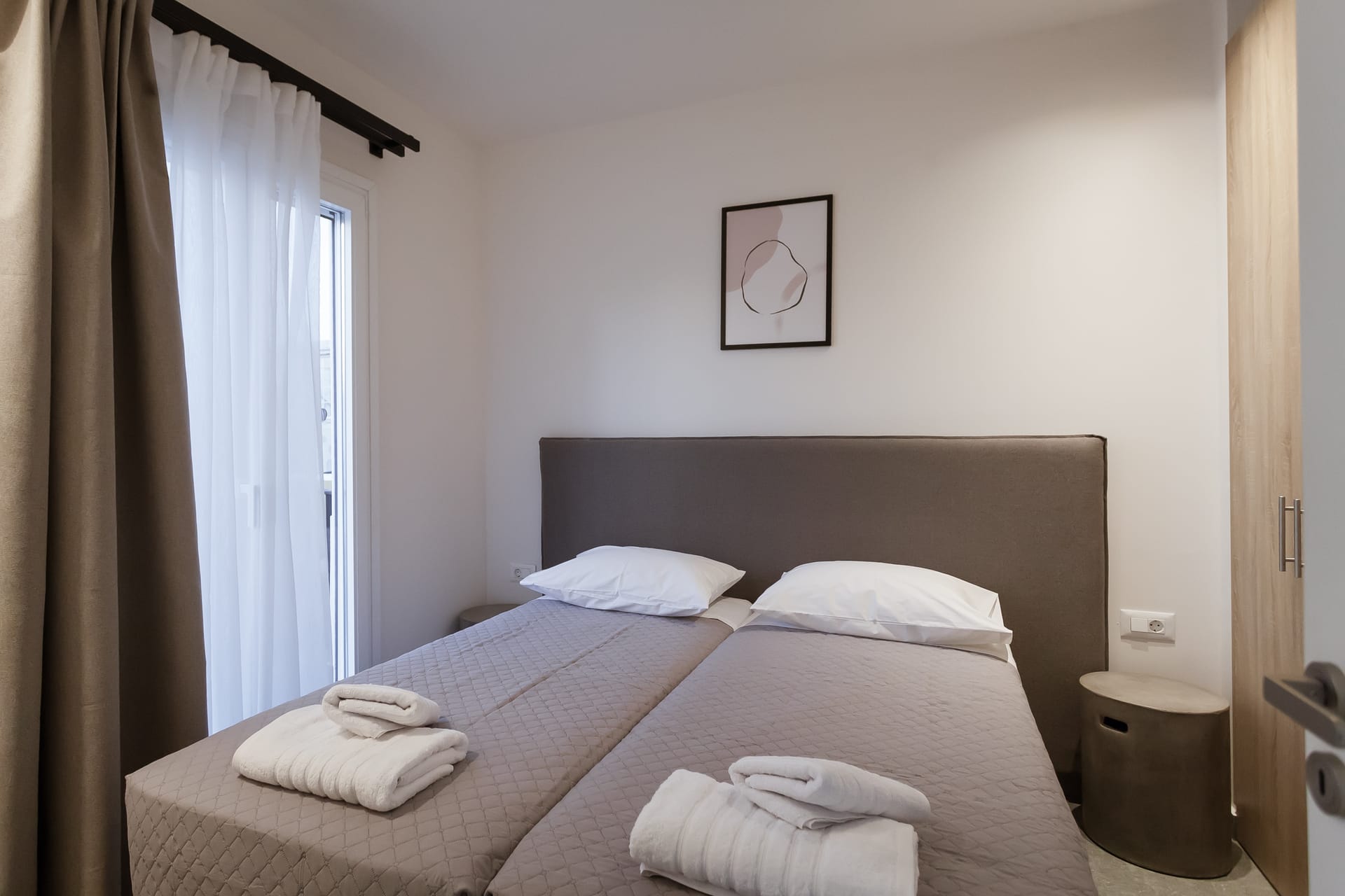 Luxury Apartments of Colossus Eros