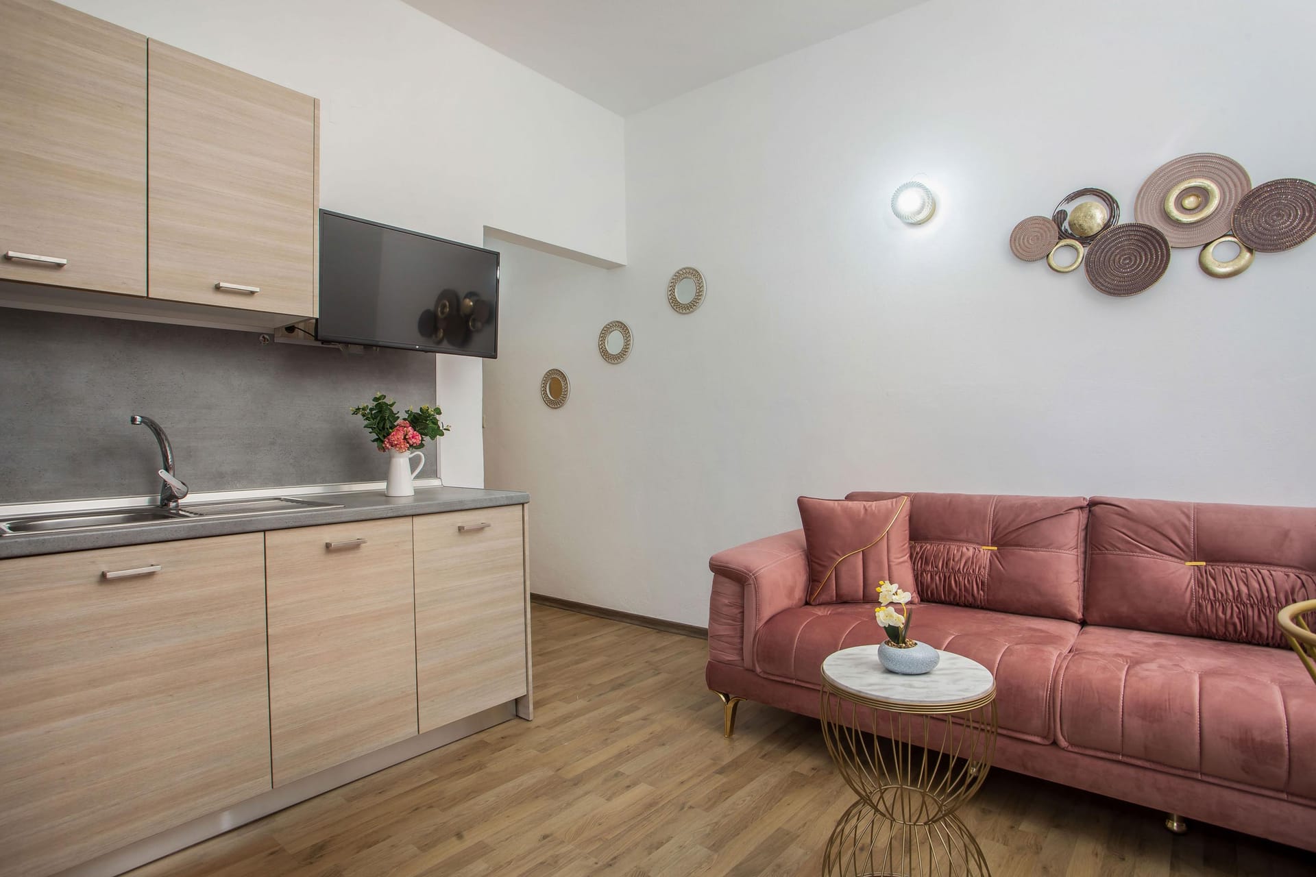Bliss & Heritage Luxury Suites - EARTH - 11