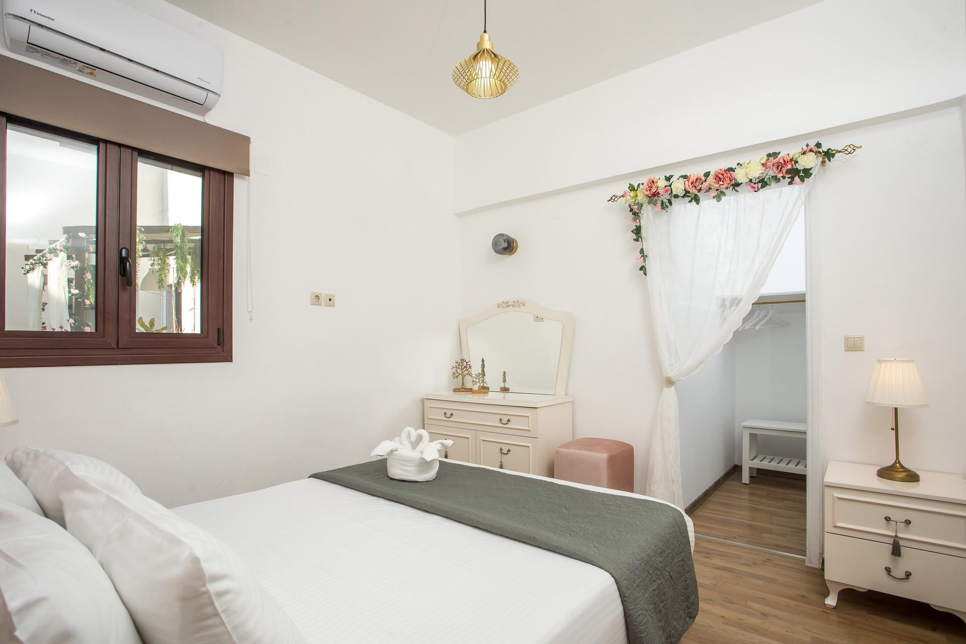Bliss & Heritage Luxury Suites - EARTH - 15