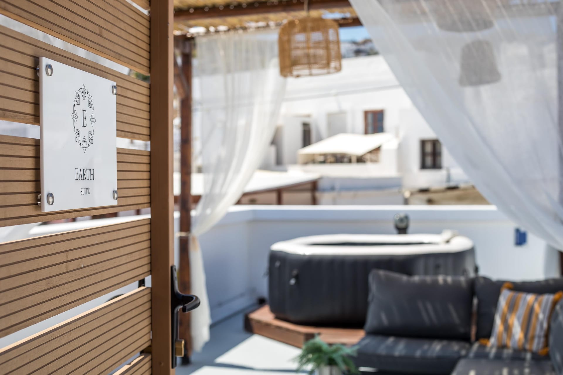 Bliss & Heritage Luxury Suites - EARTH - 26