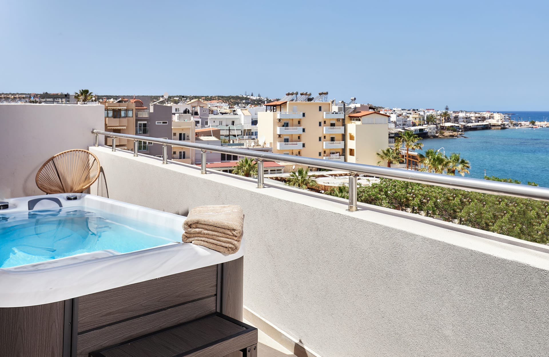 Deluxe Suite with Jacuzzi