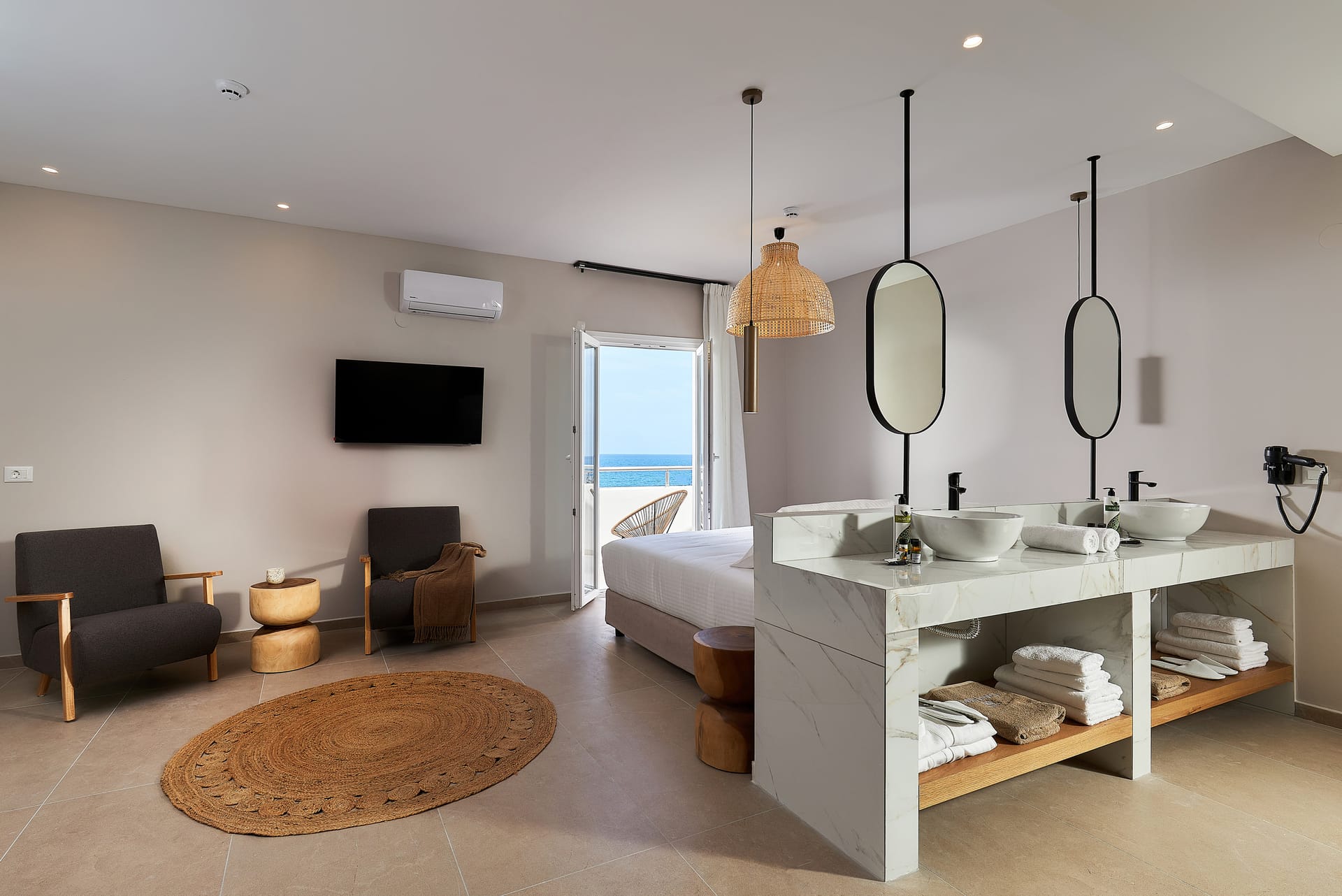 Executive Suite with Jacuzzi